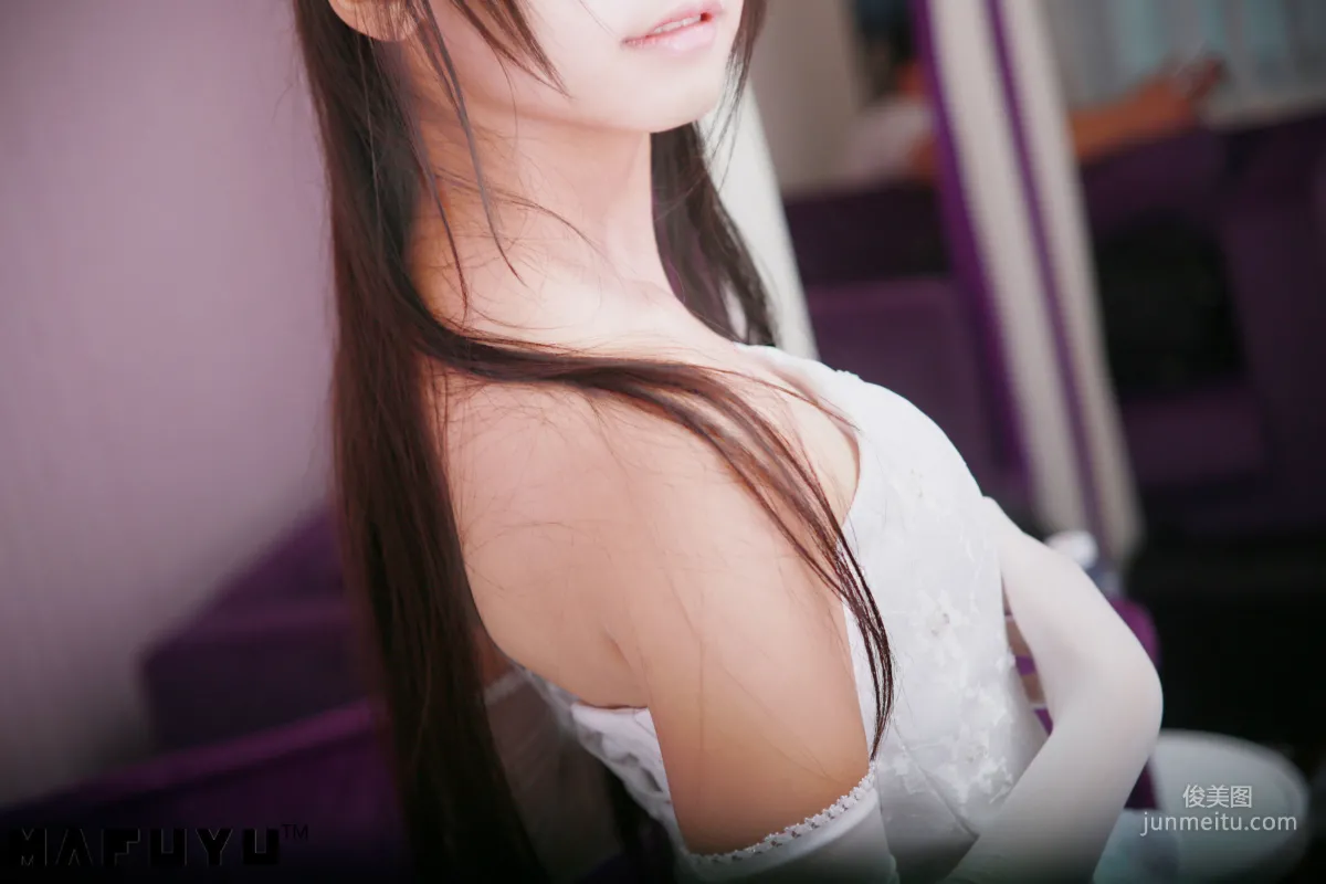 神楽坂真冬《婚紗系列》 [福利COSPLAY] 寫真集 22