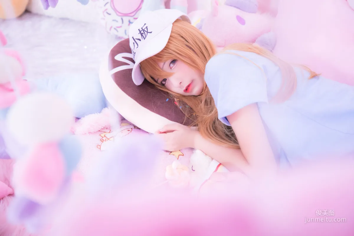 神楽坂真冬《血小闆》 [COSPLAY少女] 寫真集 38