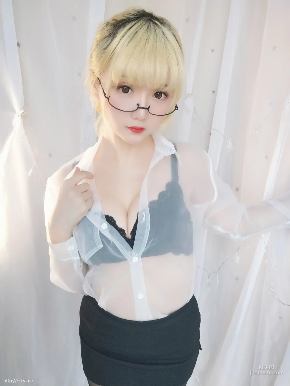 星之遲遲 《今晚加班包》 [福利COSPLAY] 寫真集 9