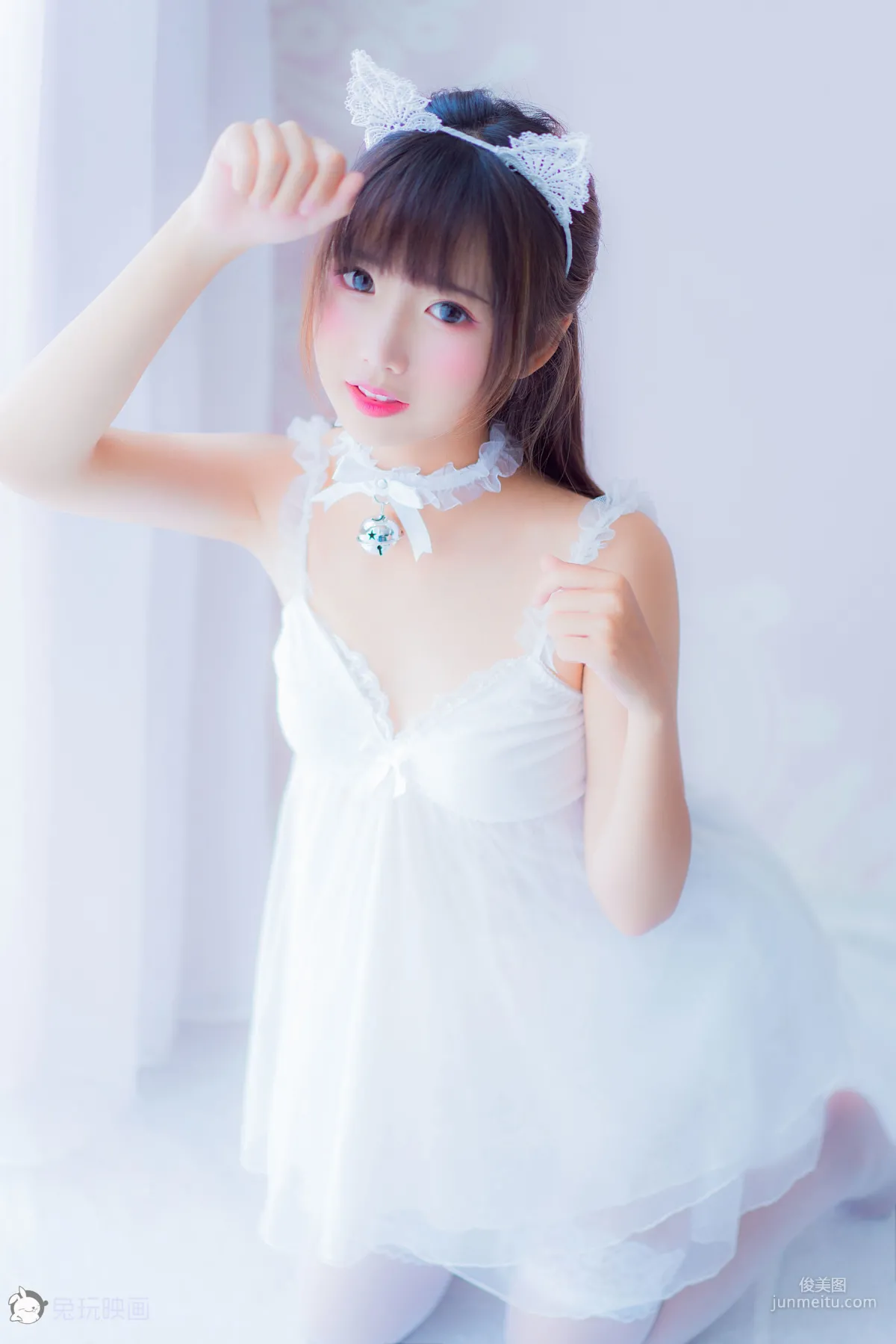 面餅仙兒《吊帶睡衣》 [福利COSPLAY] 寫真集 19