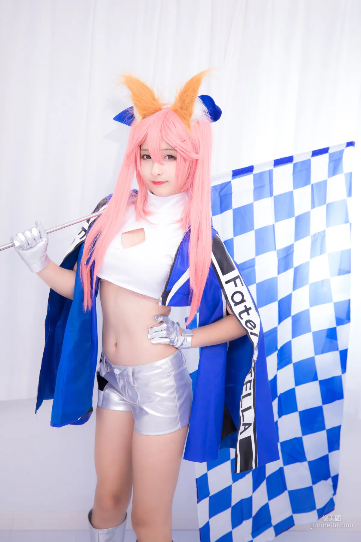 神楽坂真冬《目標はあなた、エンジン全開！！》 [蘿莉COSPLAY] 寫真集 1
