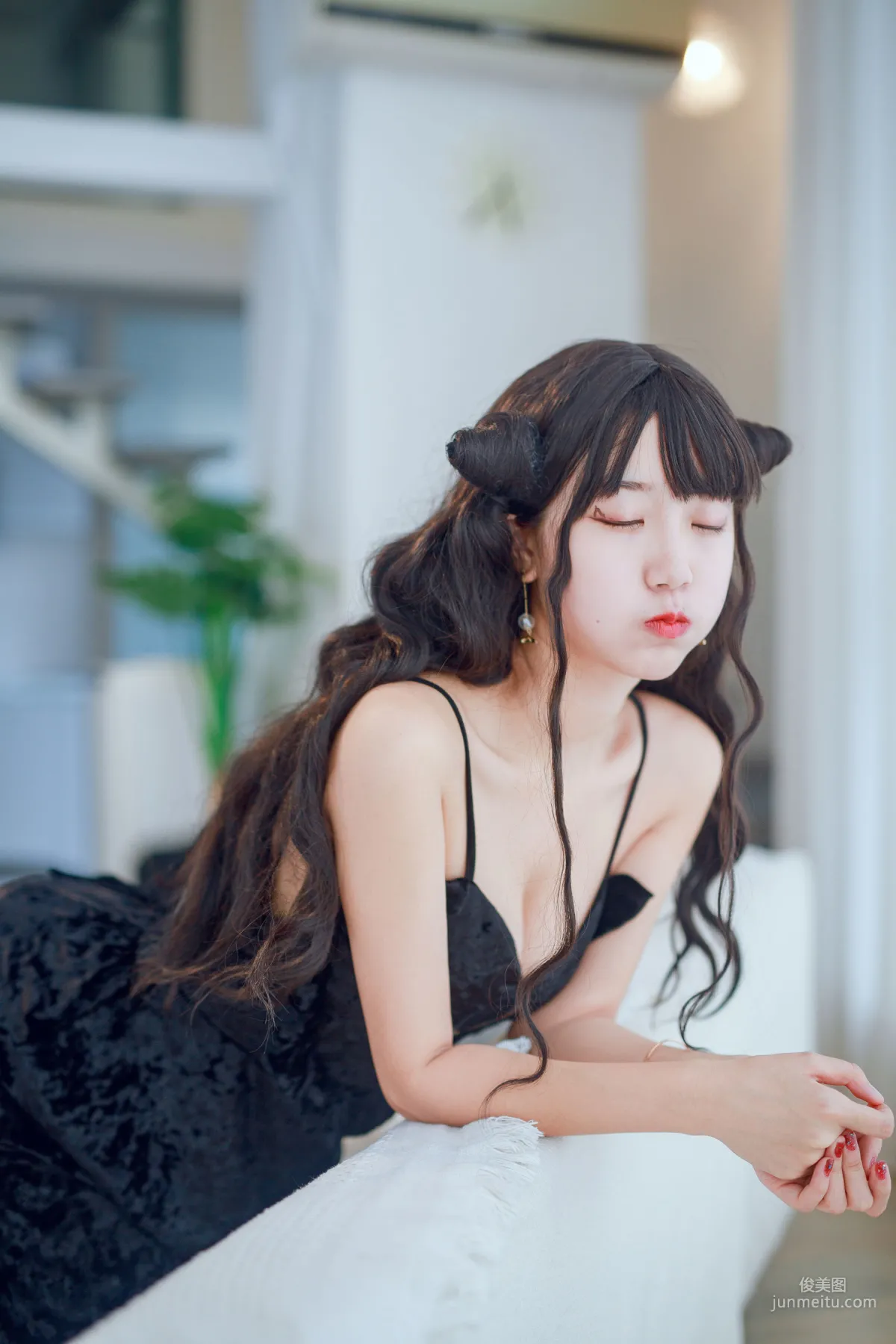 COSER黑川《小惡魔黑裙子》 [COSPLAY少女] 寫真集 27