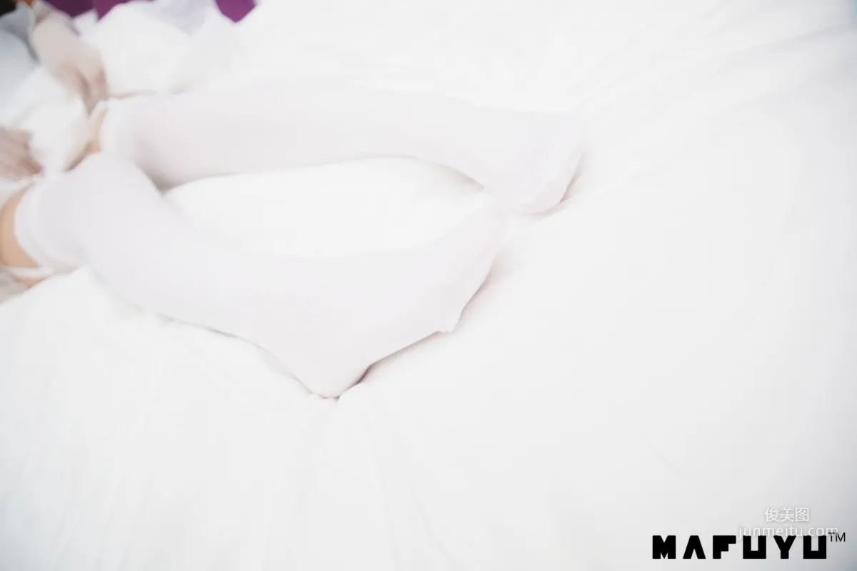 神楽坂真冬《婚紗系列》 [福利COSPLAY] 寫真集 28