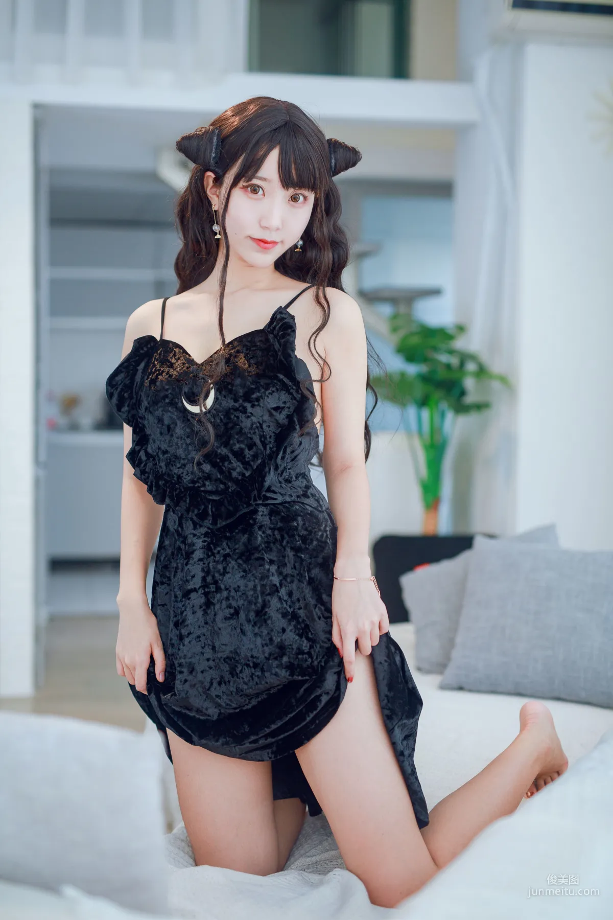 COSER黑川《小惡魔黑裙子》 [COSPLAY少女] 寫真集 26