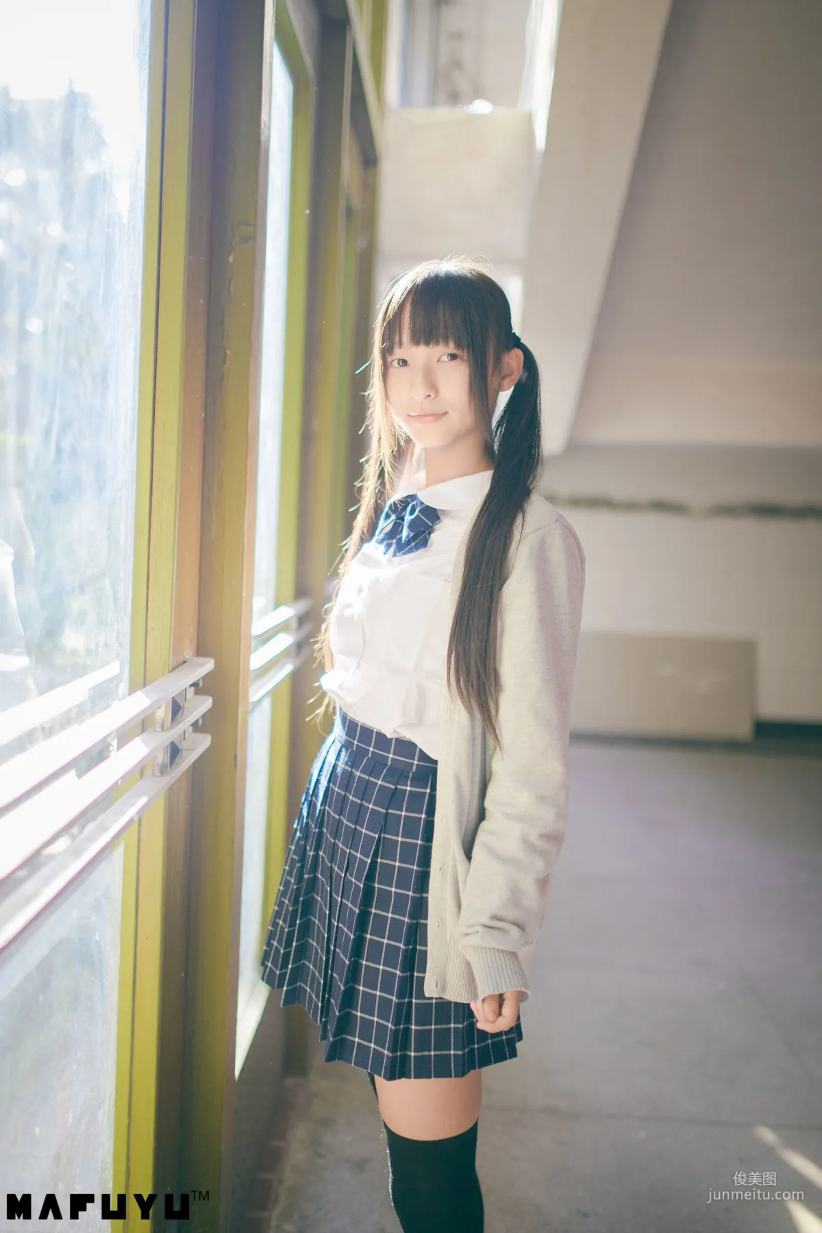 神楽坂真冬《陽光校服系列》 [COSPLAY美女] 寫真集 11