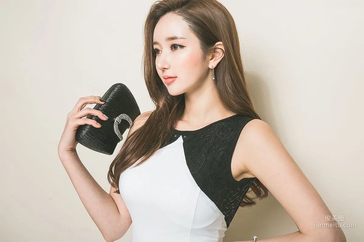 李妍靜《韓國網紅服裝模特2》寫真集 26