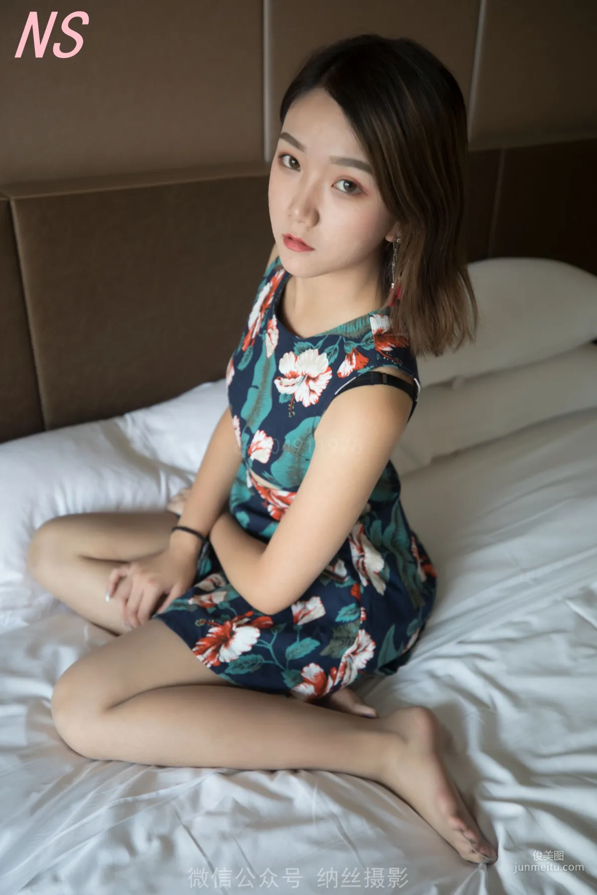 依依《超美腿无缝丝袜嫩脚》 [纳丝摄影] 写真集60