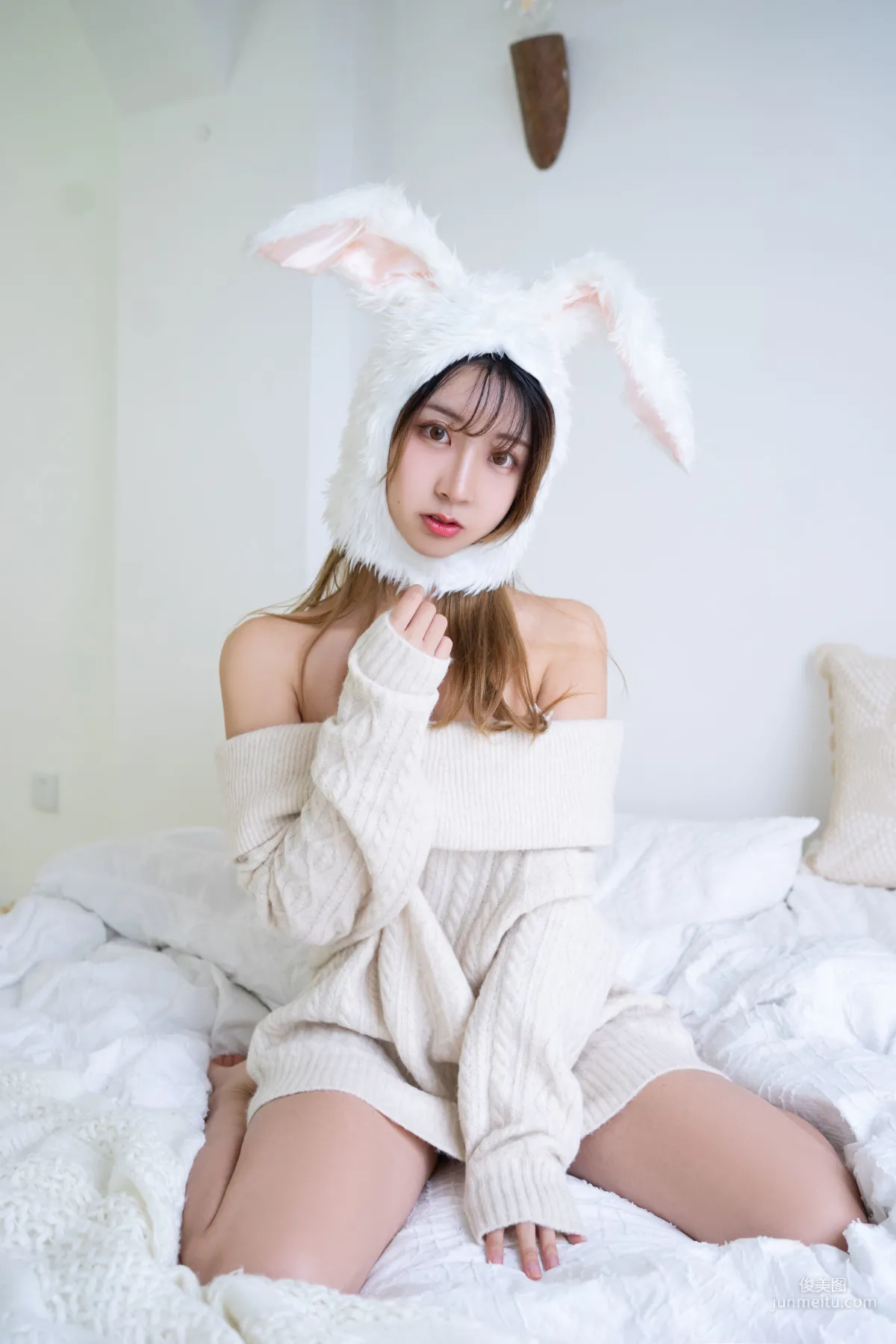 COSER黑川《年上彼女 婚紗+毛衣》 [COSPLAY少女] 寫真集 36
