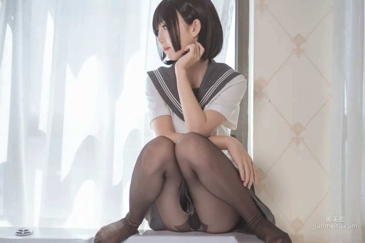 面饼仙儿《脑内少女 黑丝JK》 [福利COSPLAY] 写真集10