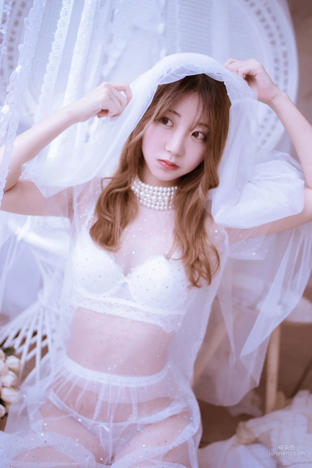 COSER黑川《年上彼女 婚紗+毛衣》 [COSPLAY少女] 寫真集 17