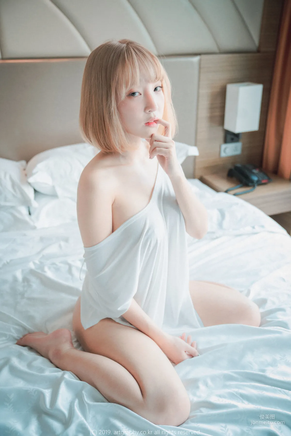 巨乳姜仁卿《丁字褲+T恤衫+網襪兔女郎》 [ARTGRAVIA] 寫真集 8