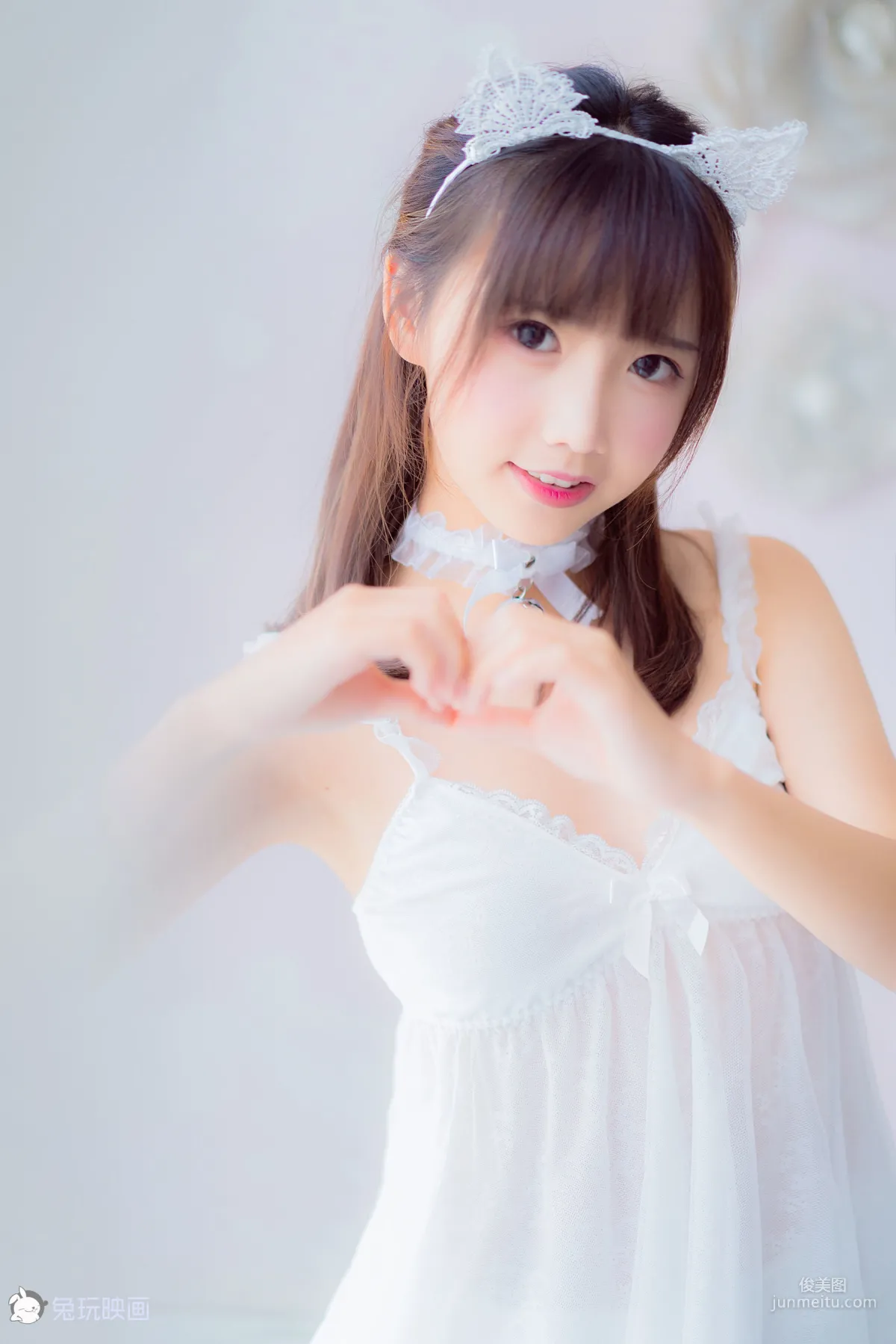 面餅仙兒《吊帶睡衣》 [福利COSPLAY] 寫真集 38