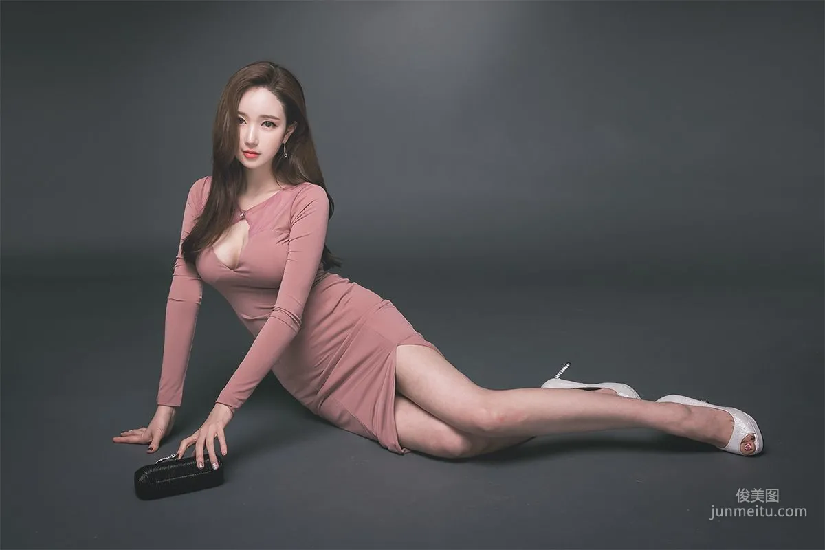 李妍靜《韓國網紅服裝模特2》寫真集 41
