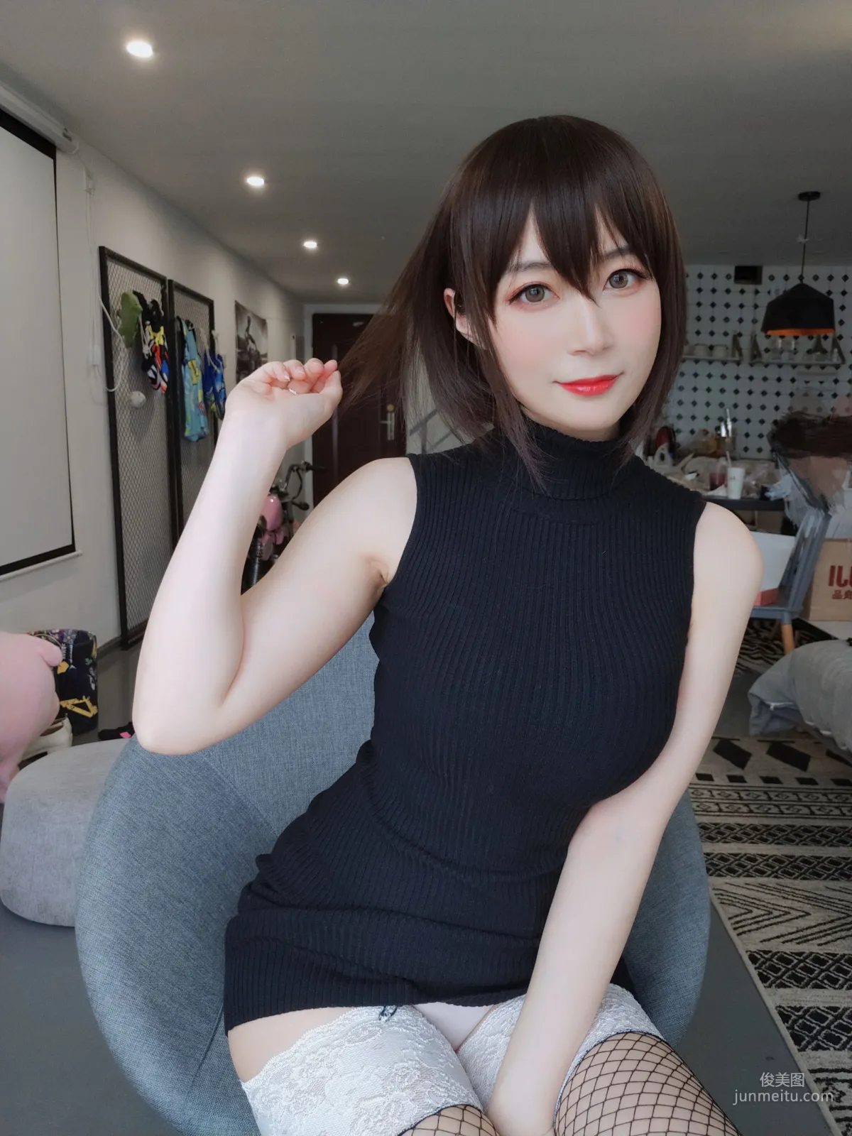 COSER白銀81《黑色包臀裙》 [COSPLAY少女] 寫真集 1