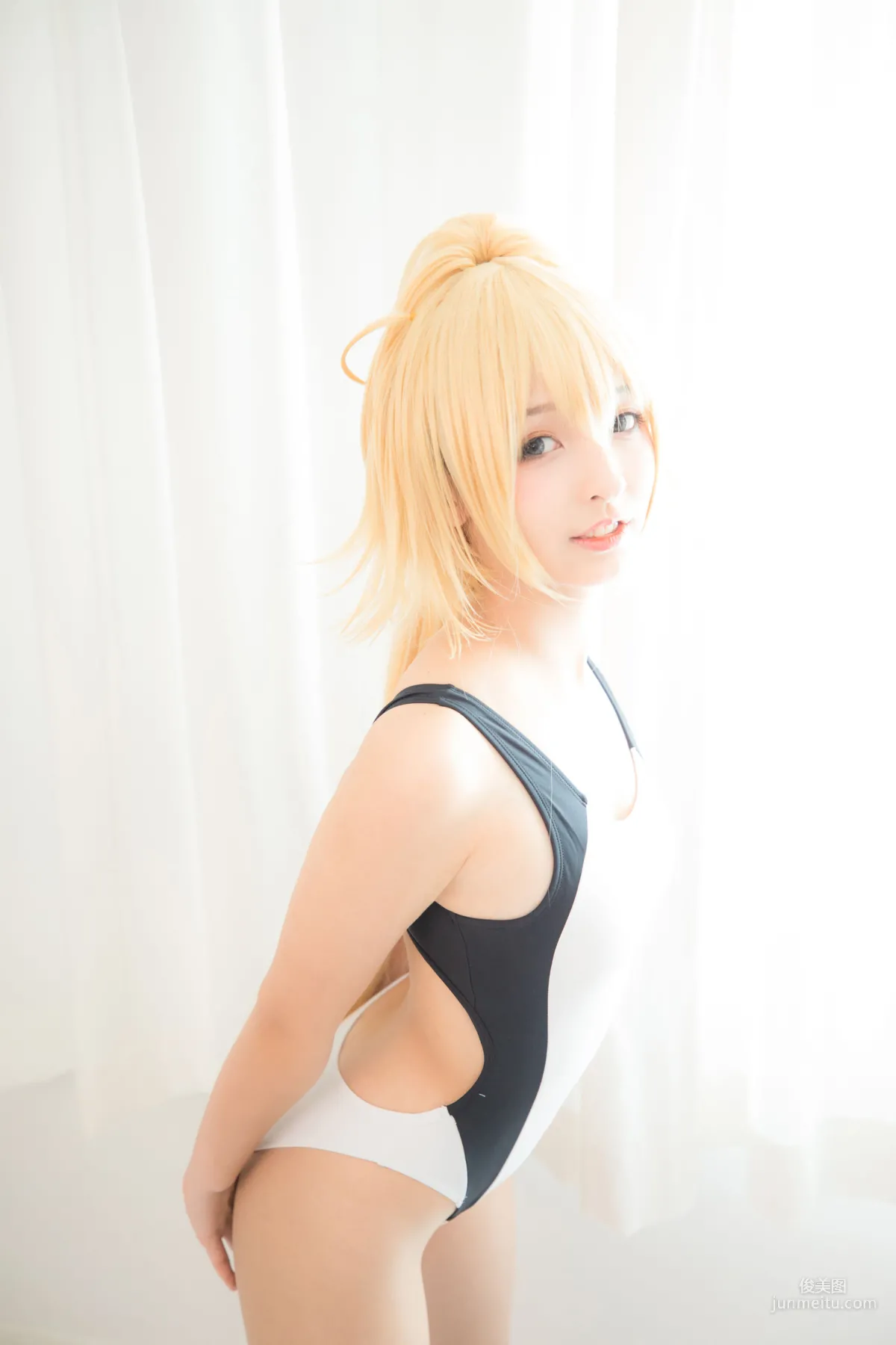 神楽坂真冬《貞德泳裝》 [COSPLAY少女] 寫真集 15