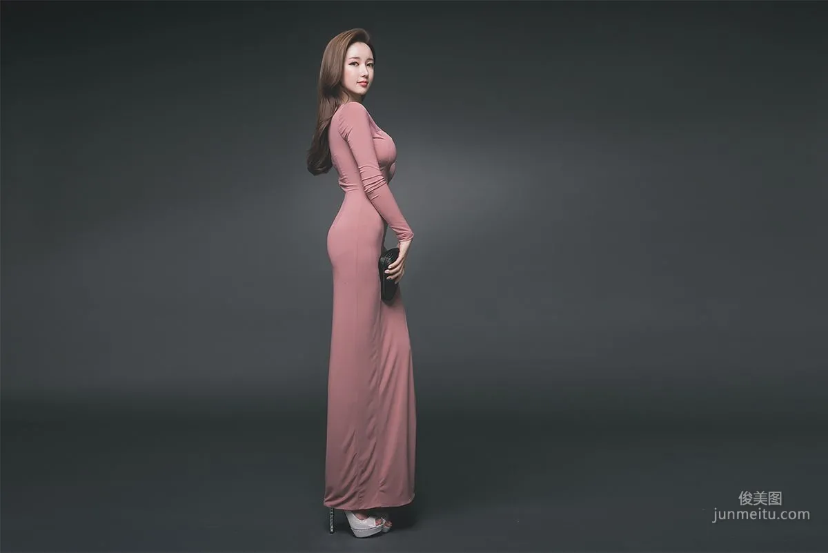 李妍靜《韓國網紅服裝模特2》寫真集 43