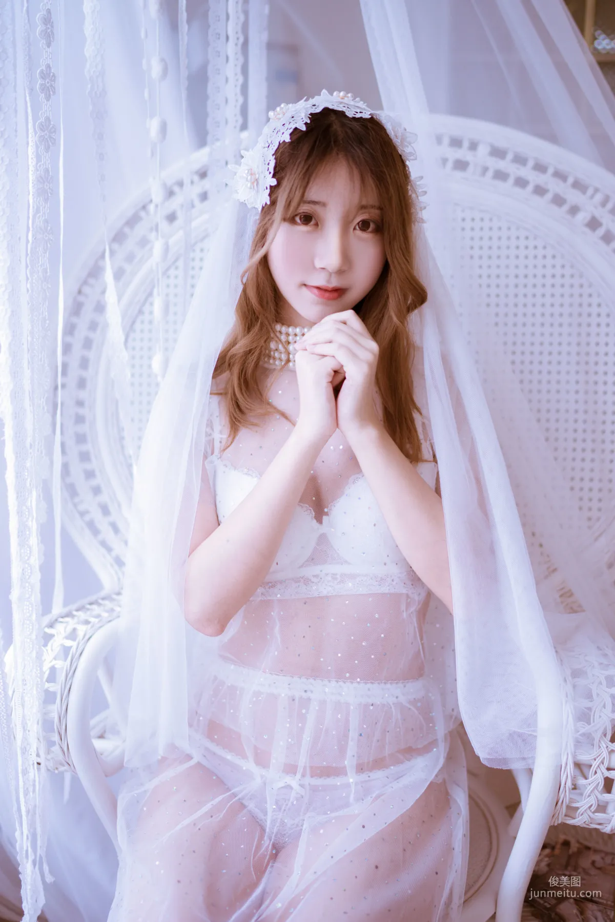 COSER黑川《年上彼女 婚紗+毛衣》 [COSPLAY少女] 寫真集 27