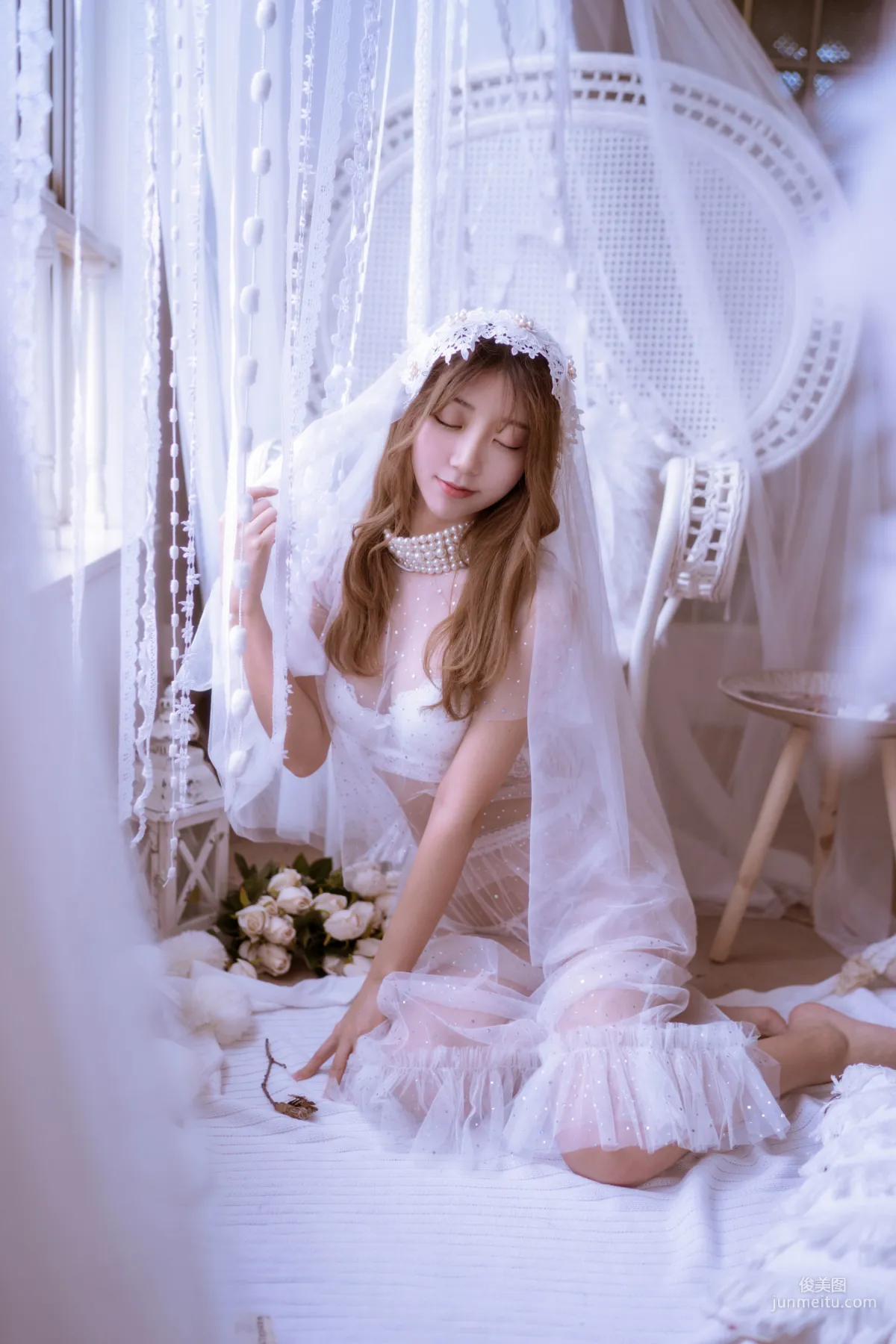 COSER黑川《年上彼女 婚紗+毛衣》 [COSPLAY少女] 寫真集 1