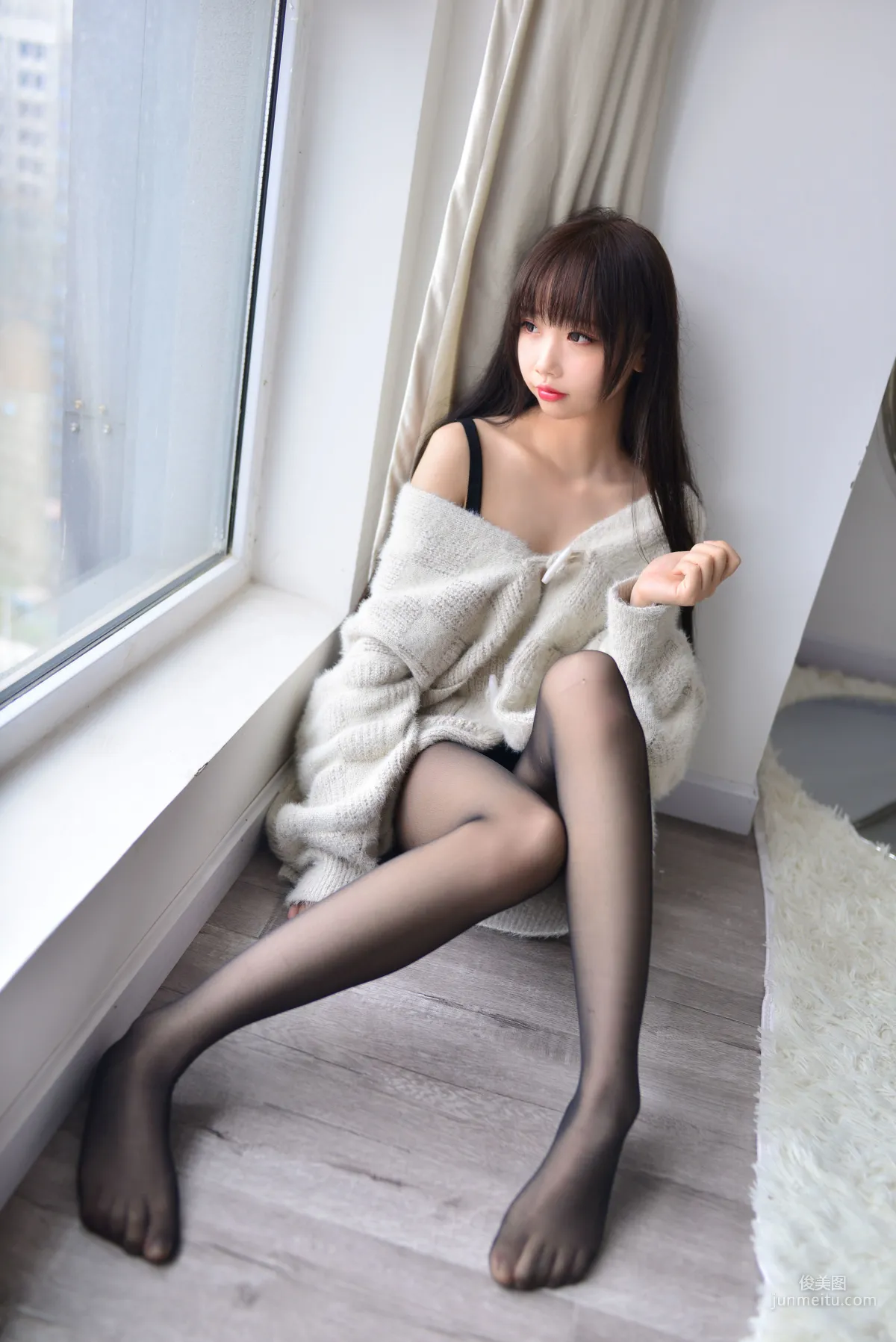 COSER雪琪SAMA《毛衣少女》 [福利COSPLAY] 寫真集 27