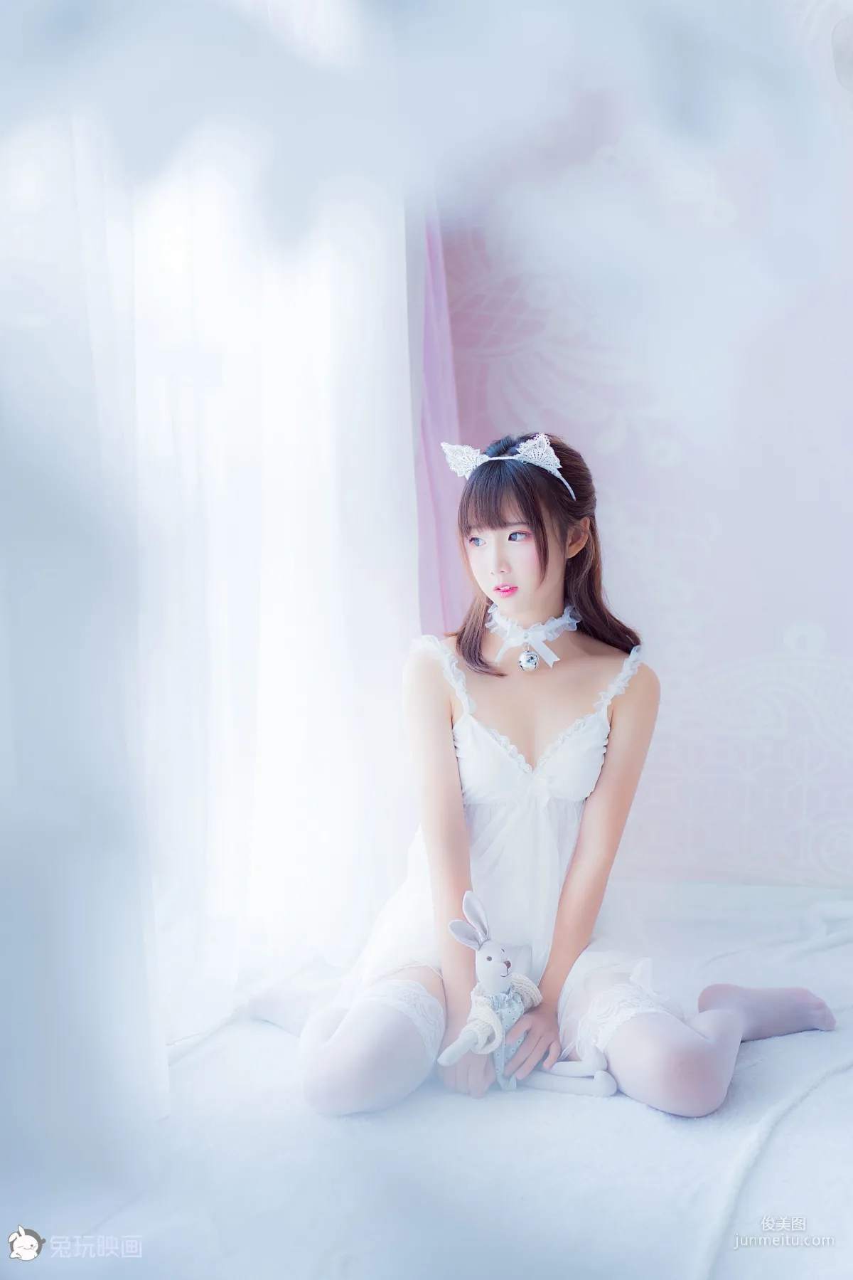 面餅仙兒《吊帶睡衣》 [福利COSPLAY] 寫真集 3