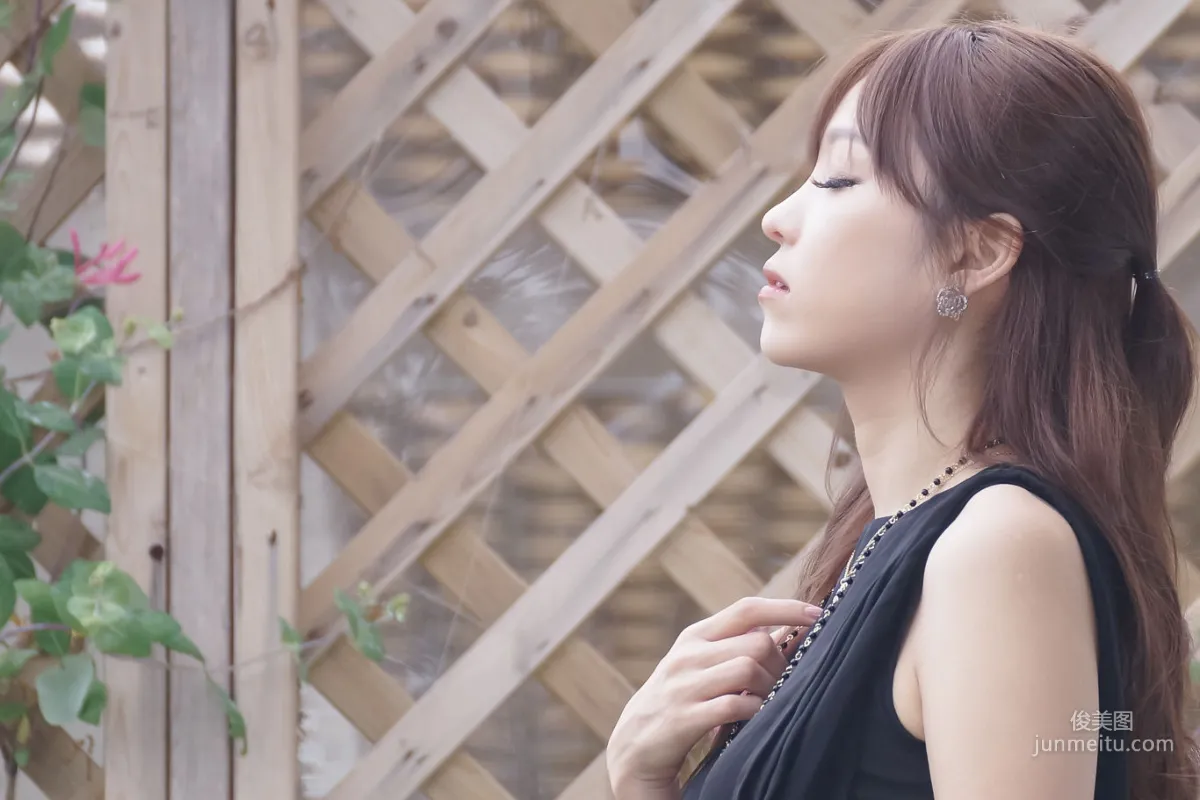 李恩慧 《黑色优雅长裙》 [韩国美女] 写真集17
