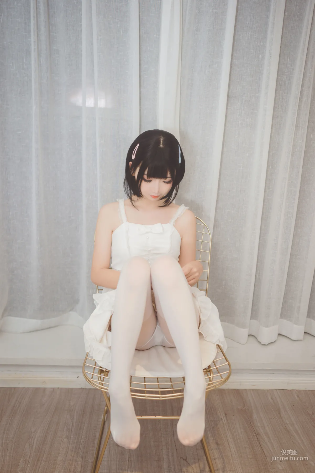 面餅仙兒 《白色空間》 [福利COSPLAY] 寫真集 1