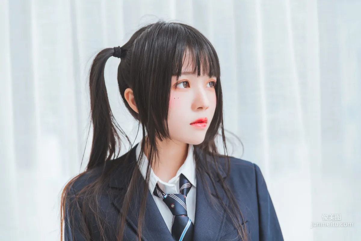 桜桃喵《冬季制服絲秀》 [COSPLAY美女] 寫真集 41