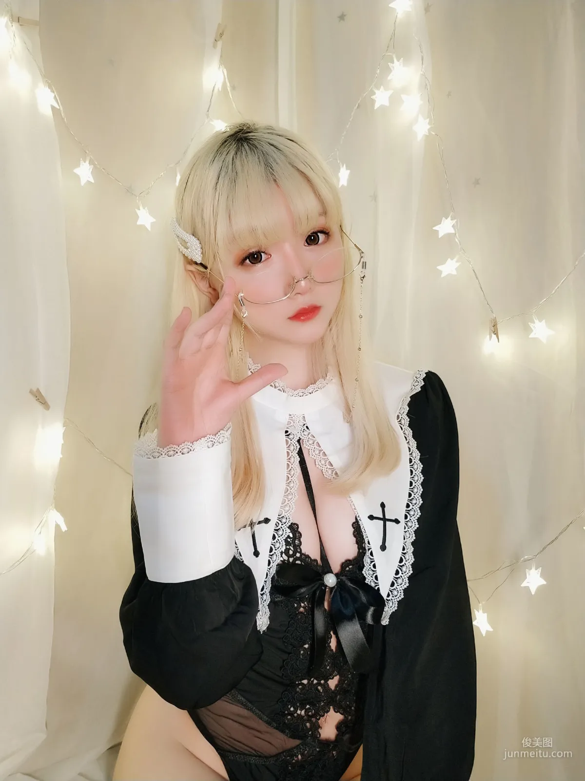 星之遲遲《聖光修女包》 [福利COSPLAY] 寫真集 11