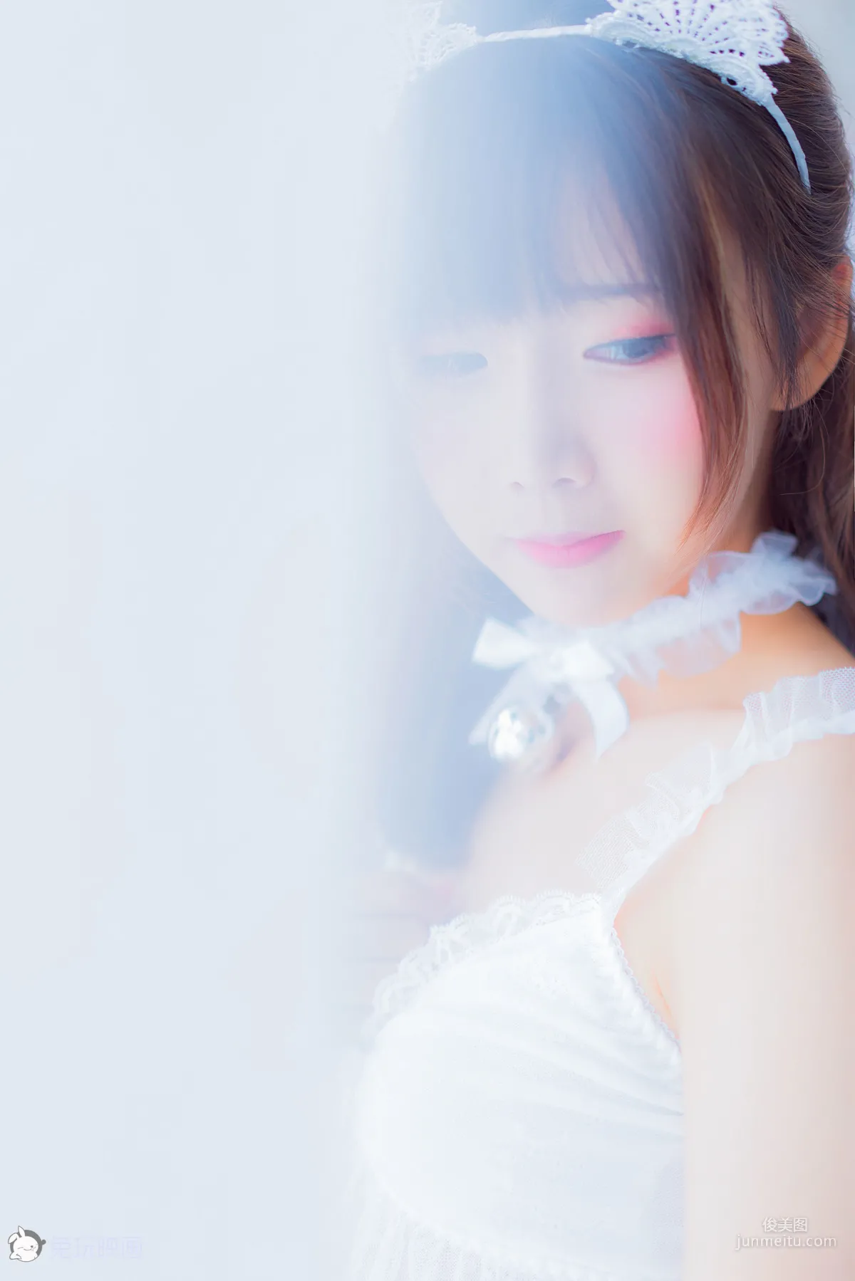 面餅仙兒《吊帶睡衣》 [福利COSPLAY] 寫真集 17