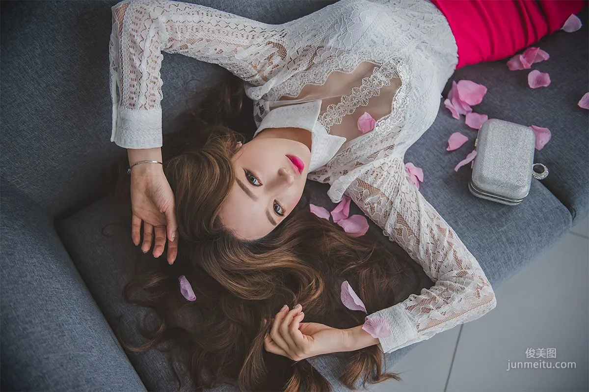 李妍靜《絕美氣質女神5》韓國美女寫真集 10