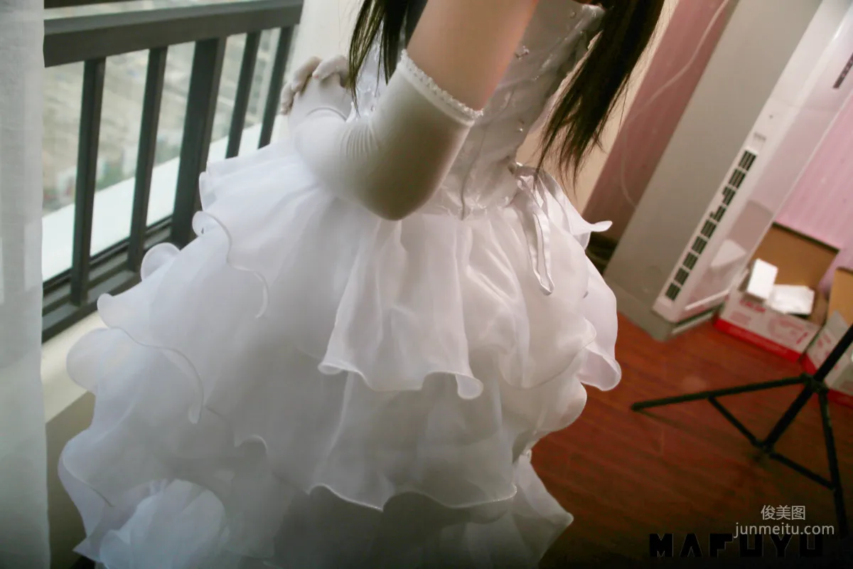 神楽坂真冬《婚紗系列》 [福利COSPLAY] 寫真集 10