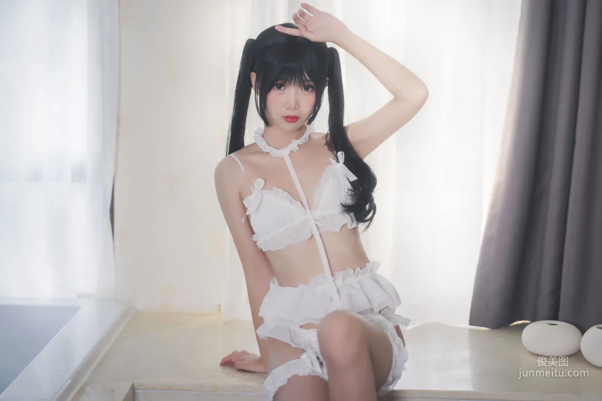 面餅仙兒《腦内少女 白内衣》 [福利COSPLAY] 寫真集 1