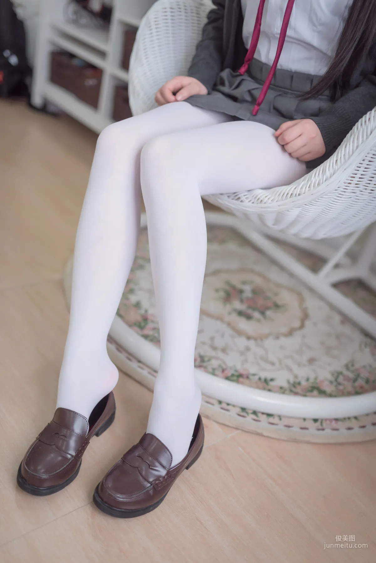 雪琪SAMA 《JK白丝》 [福利COSPLAY] 写真集5