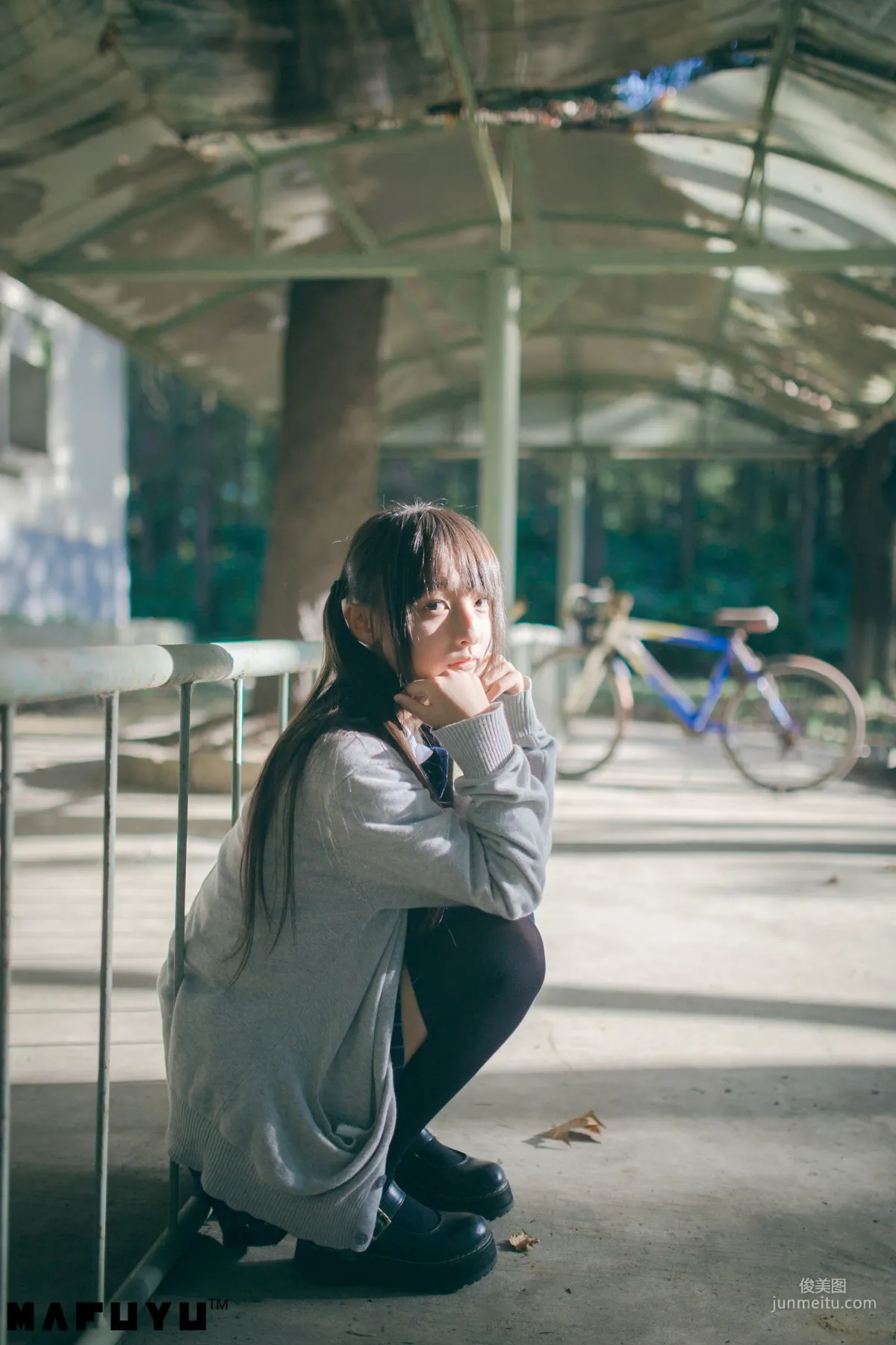 神楽坂真冬《陽光校服系列》 [COSPLAY美女] 寫真集 41