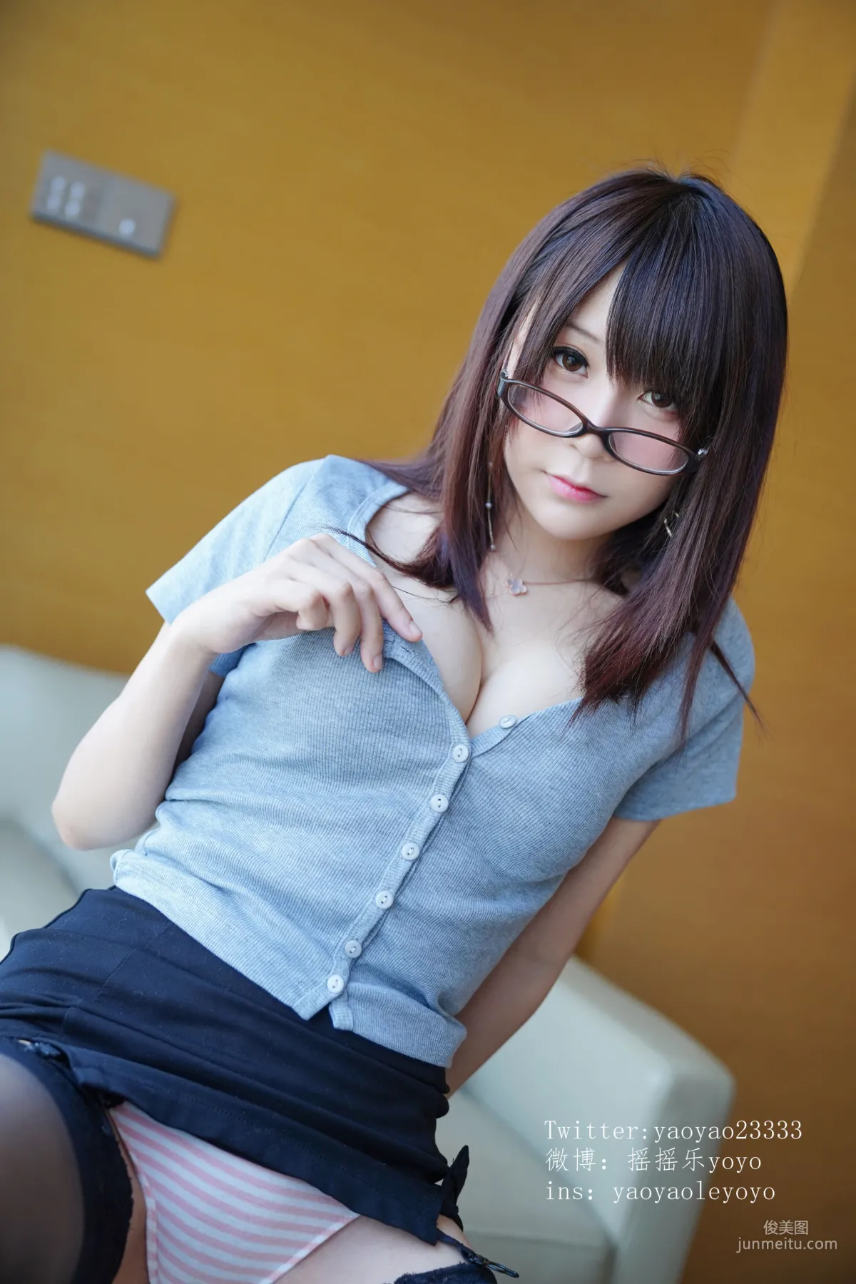 COSER搖搖樂yoyo《制服禦姐》 [COSPLAY福利] 寫真集 10