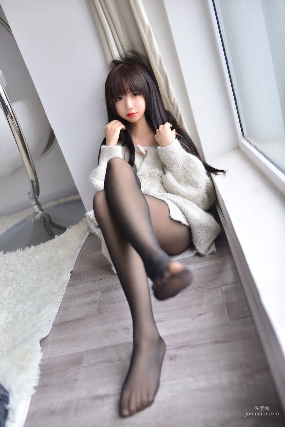 COSER雪琪SAMA《毛衣少女》 [福利COSPLAY] 寫真集 33