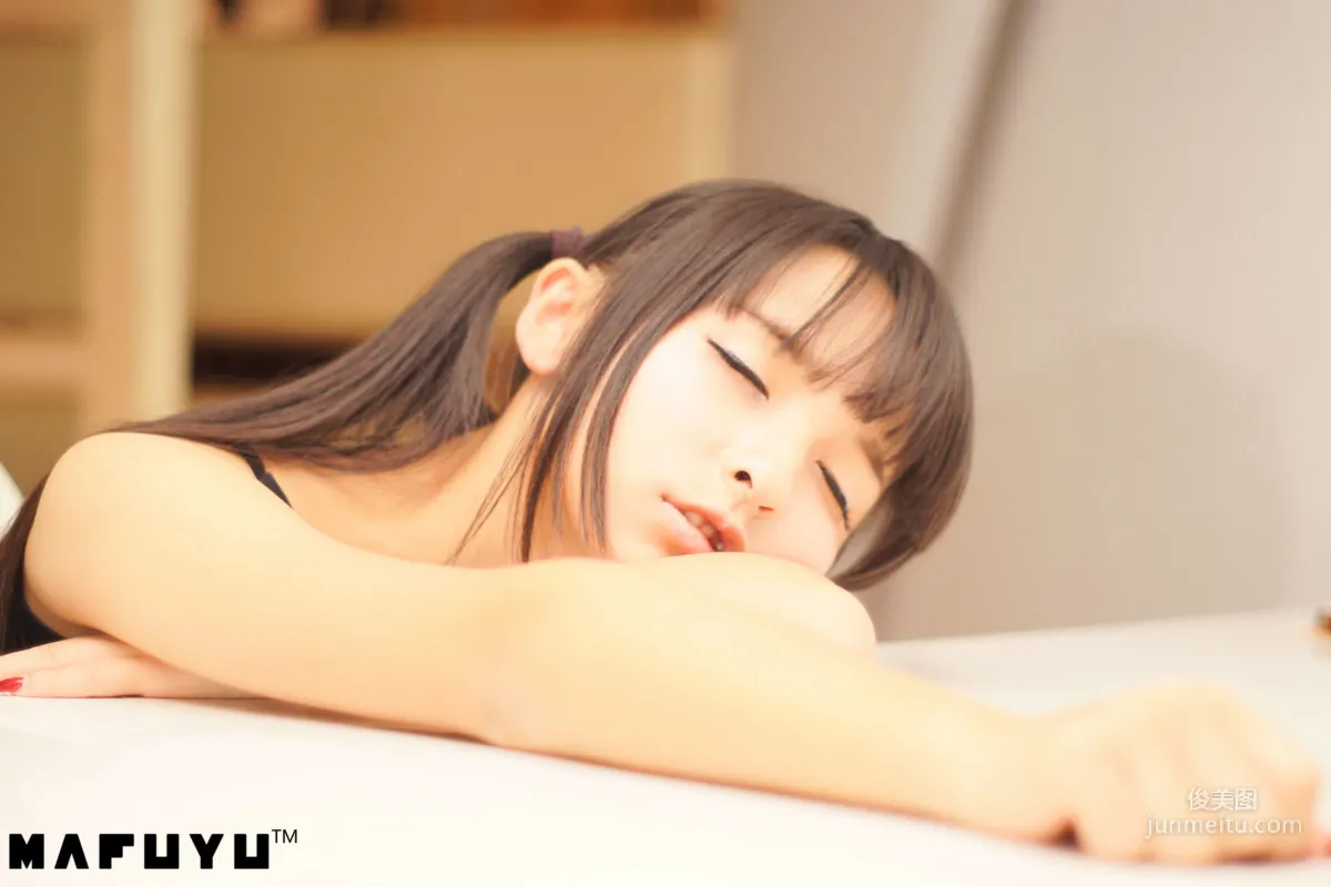 神楽坂真冬《裸足系列》 [COSPLAY美女] 寫真集 93
