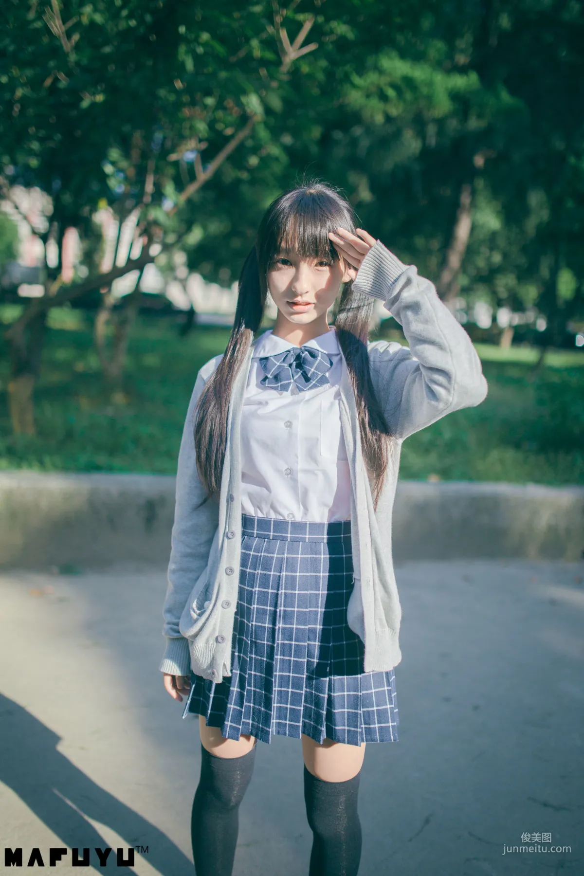 神楽坂真冬《陽光校服系列》 [COSPLAY美女] 寫真集 2