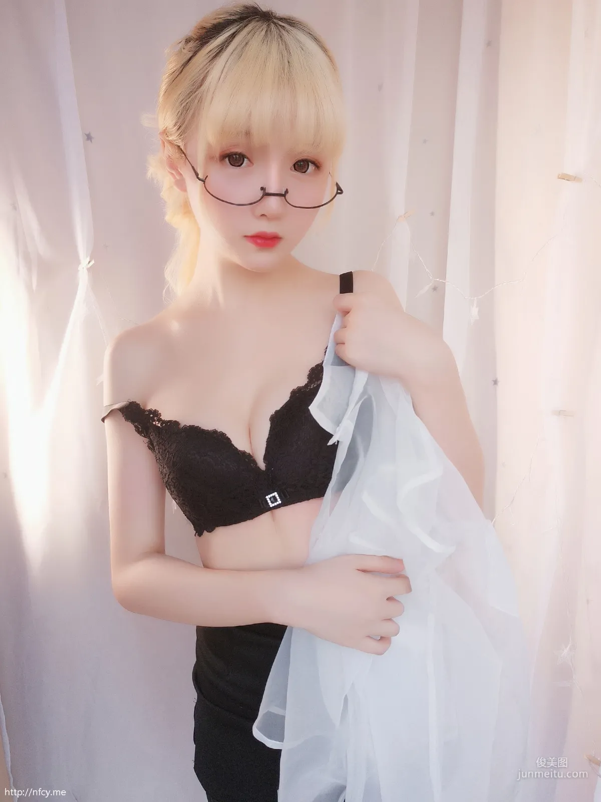 星之遲遲 《今晚加班包》 [福利COSPLAY] 寫真集 48
