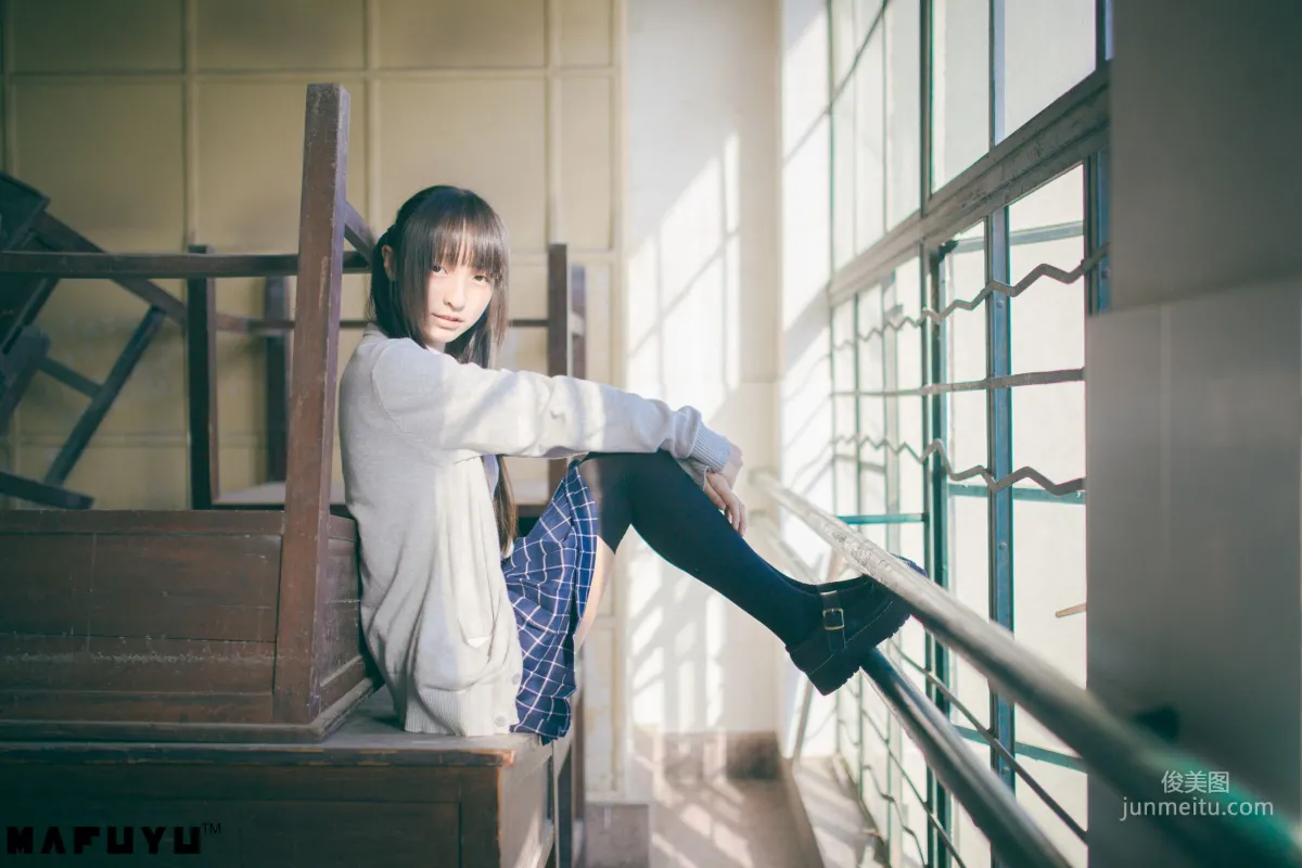 神楽坂真冬《陽光校服系列》 [COSPLAY美女] 寫真集 18