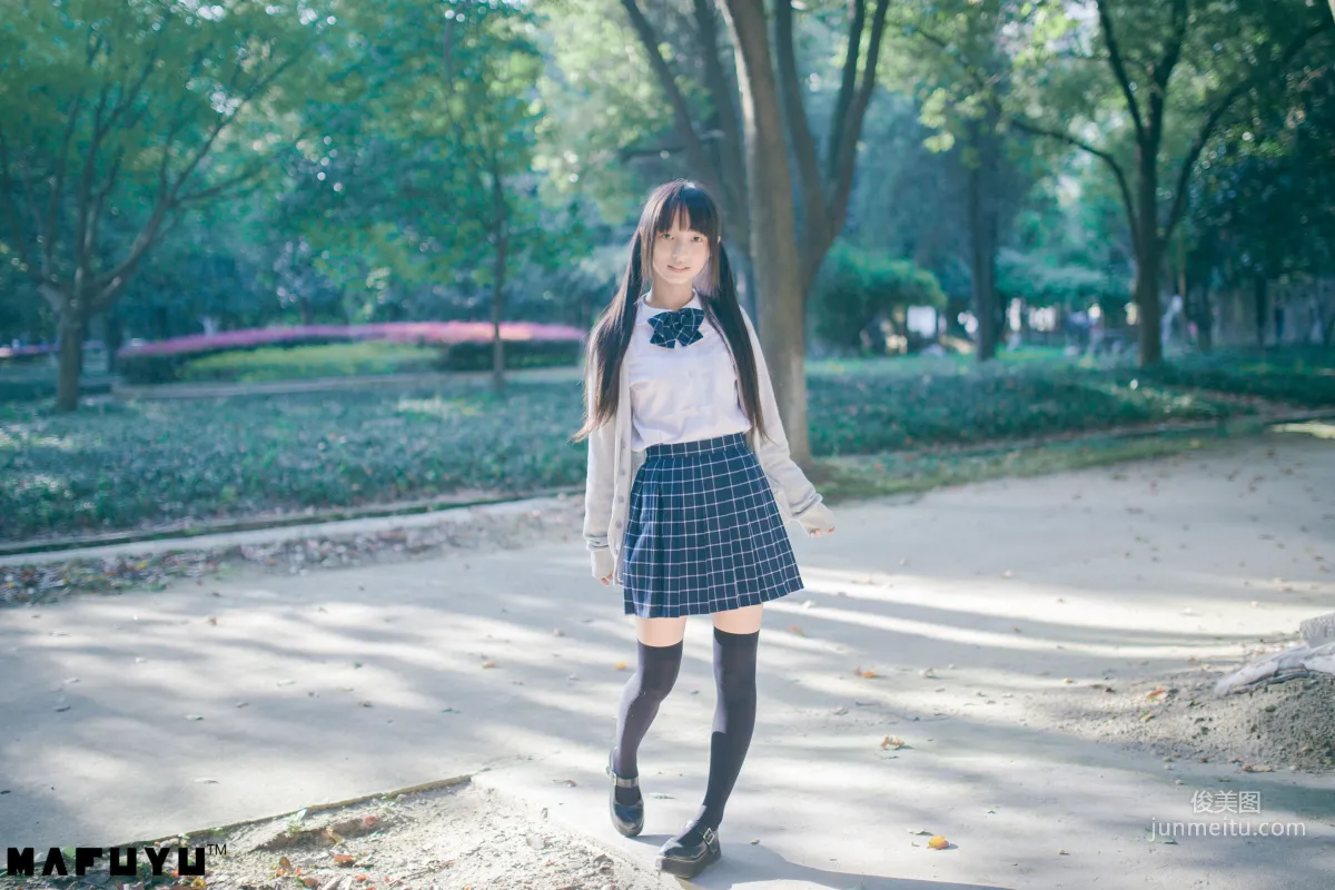 神楽坂真冬《陽光校服系列》 [COSPLAY美女] 寫真集 43