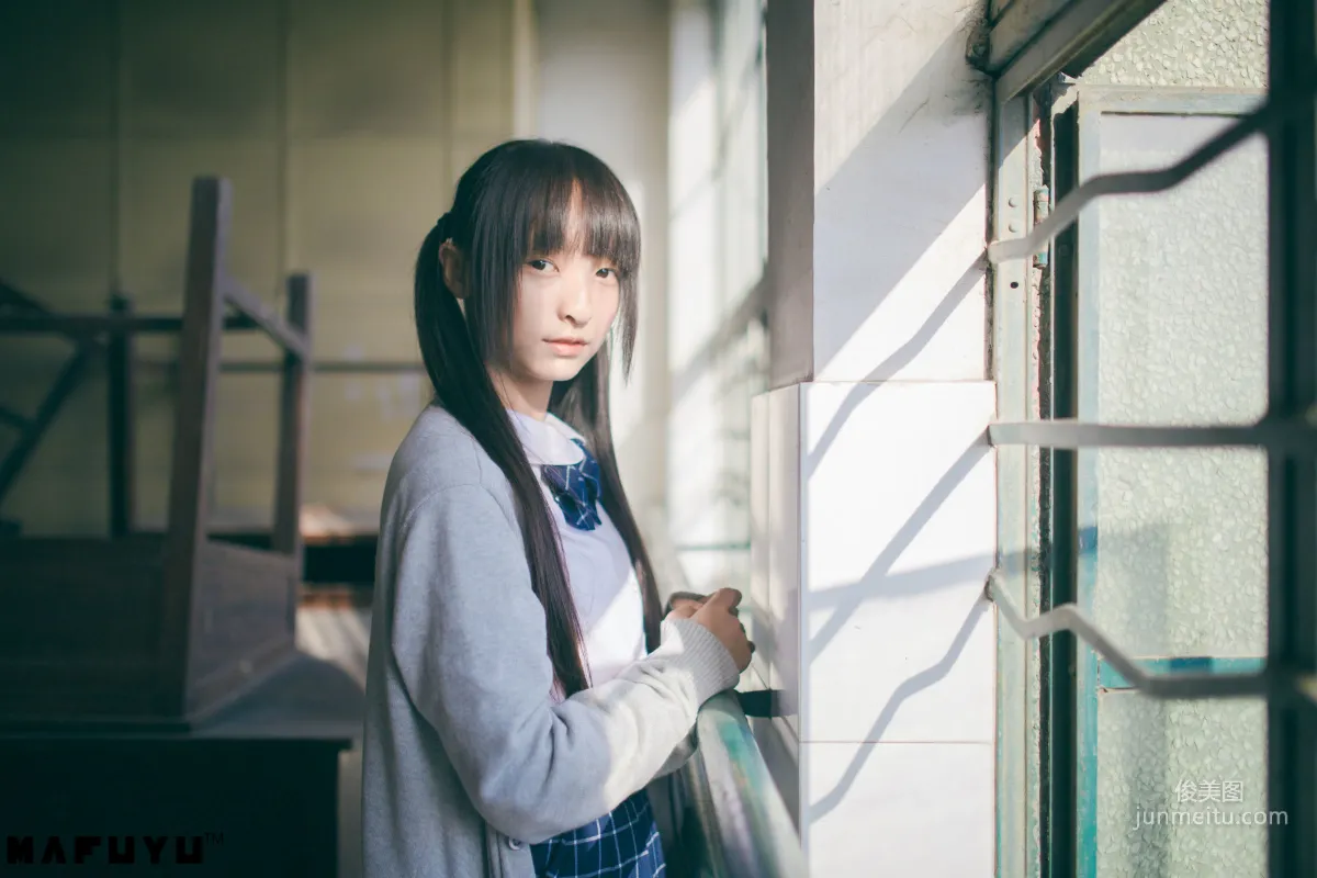 神楽坂真冬《陽光校服系列》 [COSPLAY美女] 寫真集 29