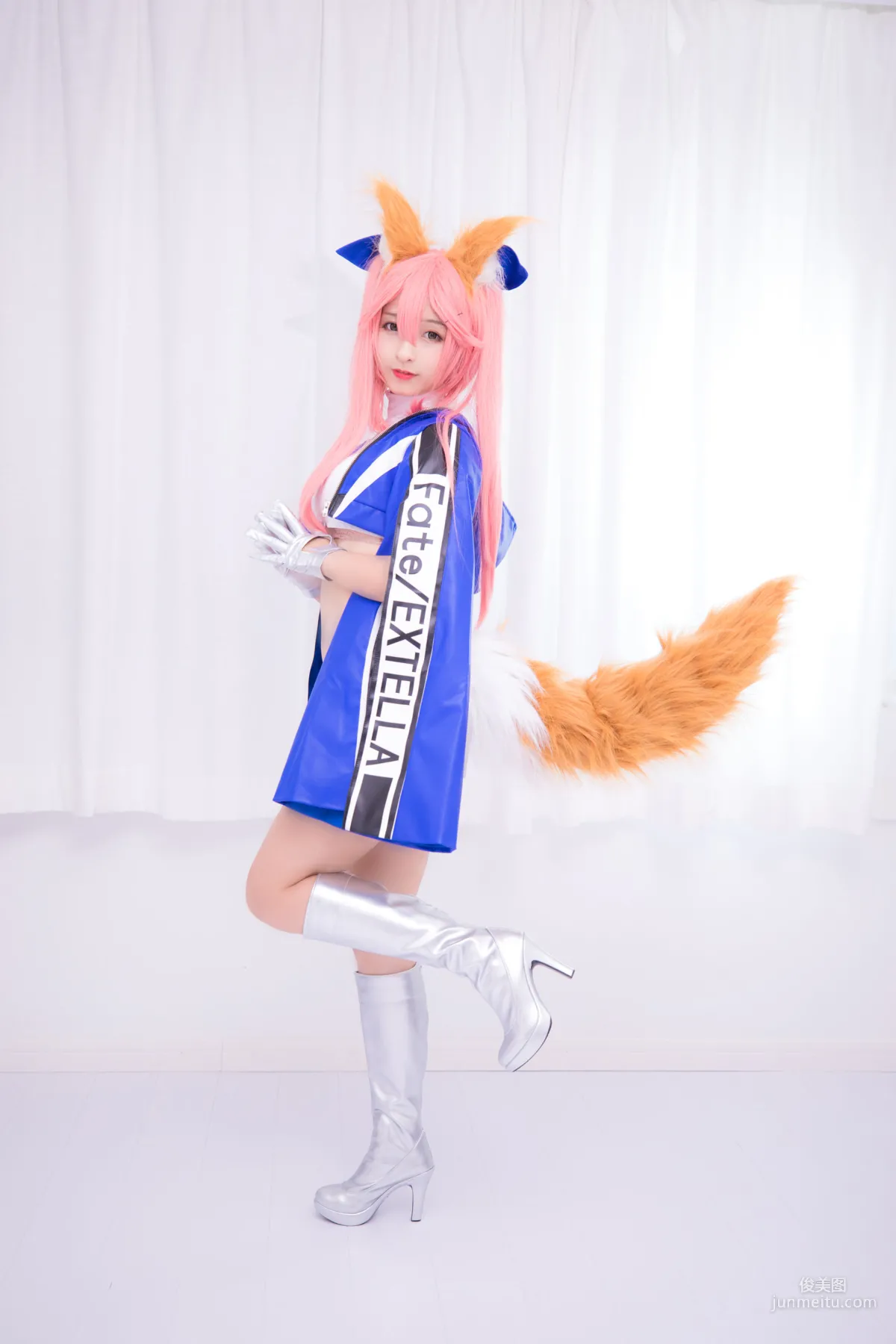 神楽坂真冬《目標はあなた、エンジン全開！！》 [蘿莉COSPLAY] 寫真集 17