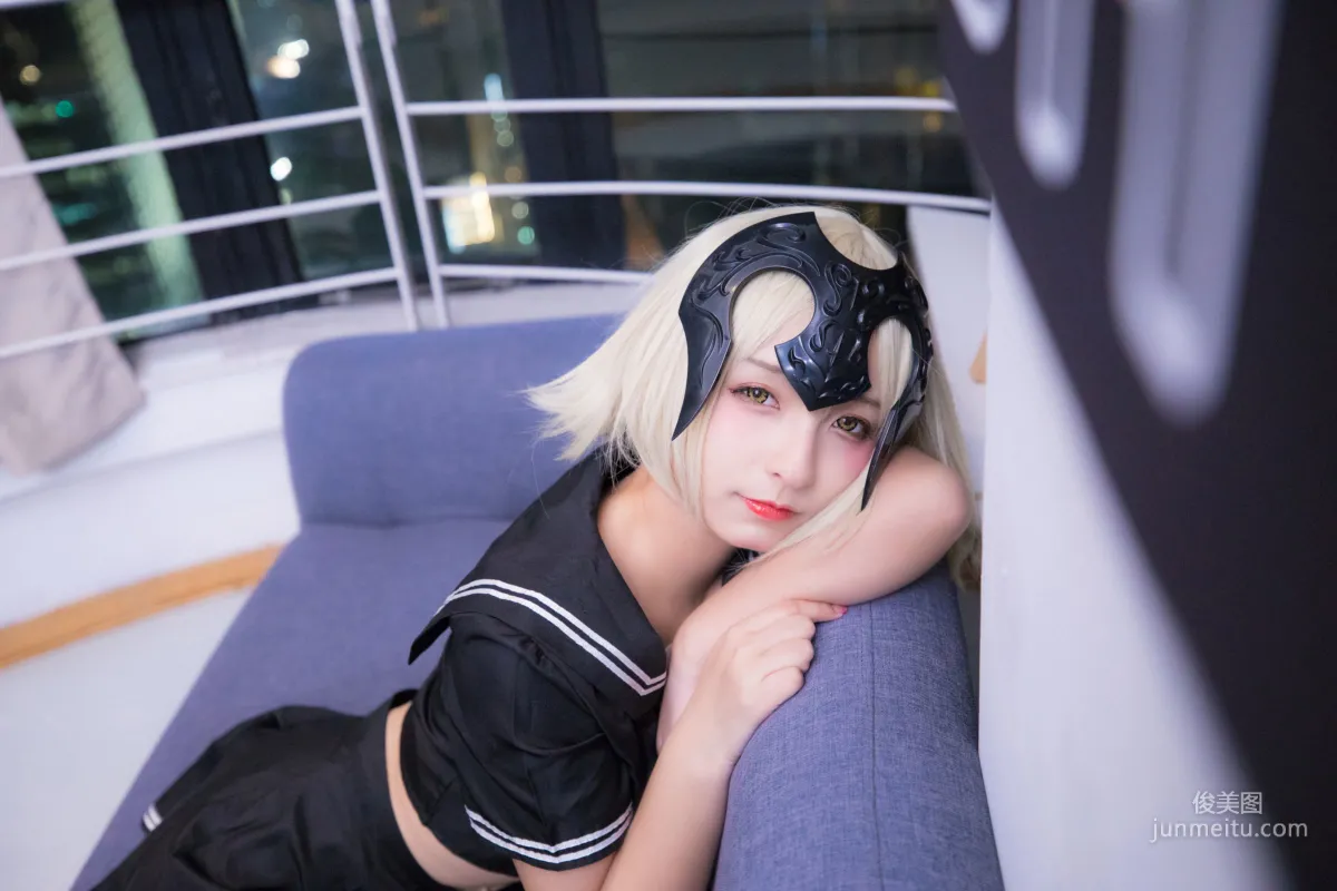 神楽坂真冬《放課後》 [蘿莉COSPLAY] 寫真集 37