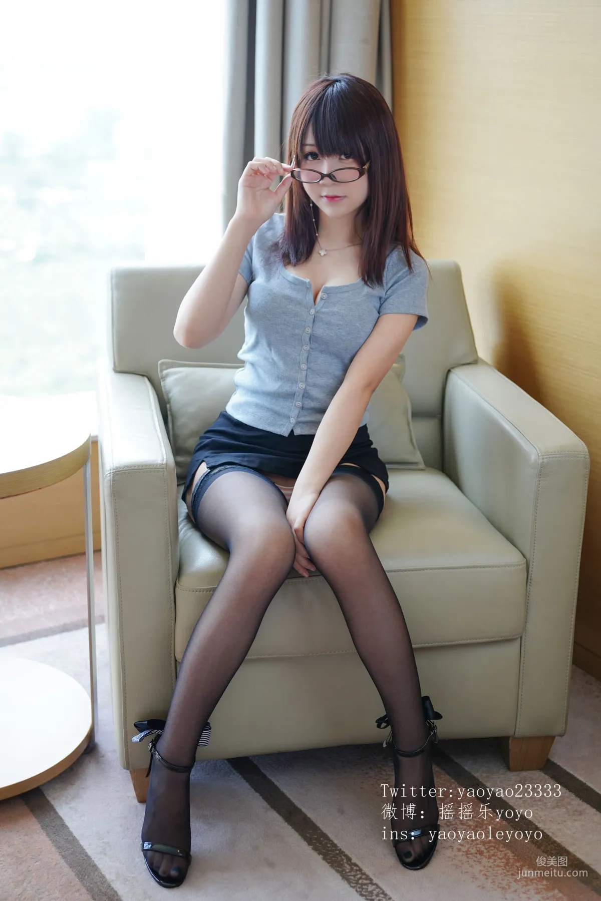 COSER搖搖樂yoyo《制服禦姐》 [COSPLAY福利] 寫真集 47