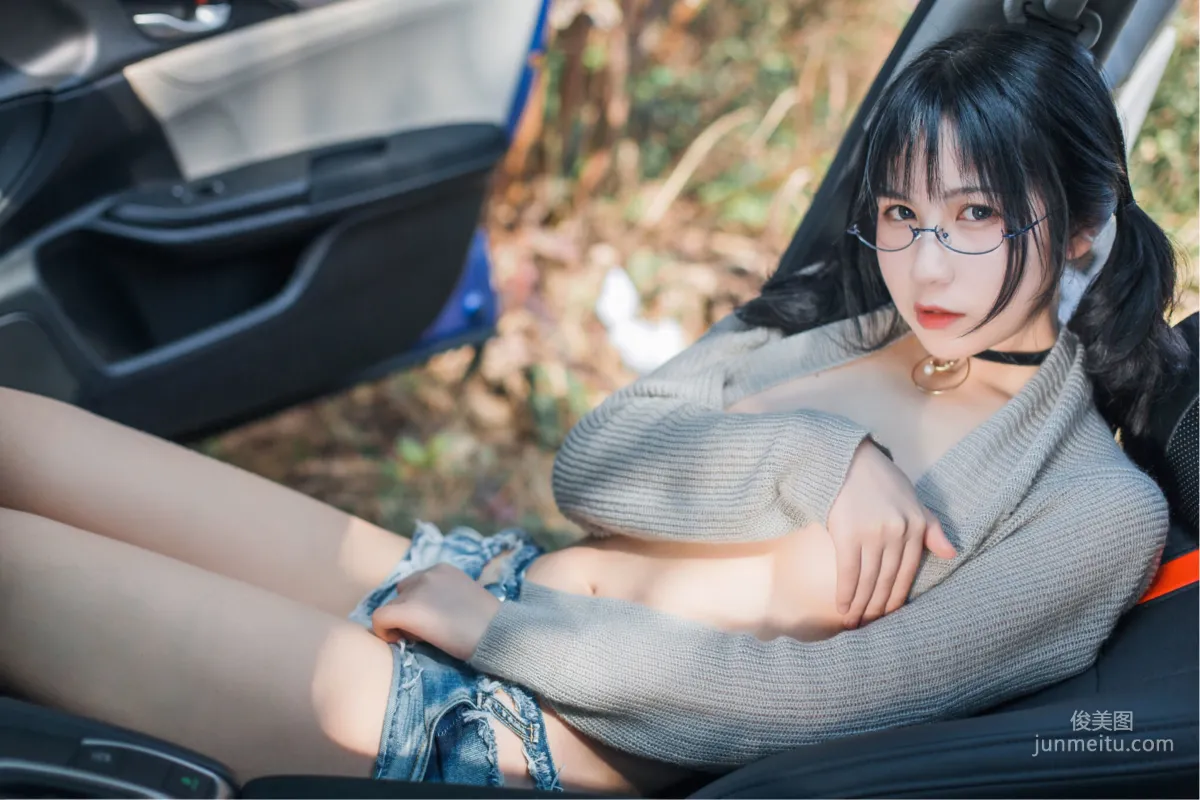 逐月su《車内篇》 [COSPLAY美少女] 寫真集 25