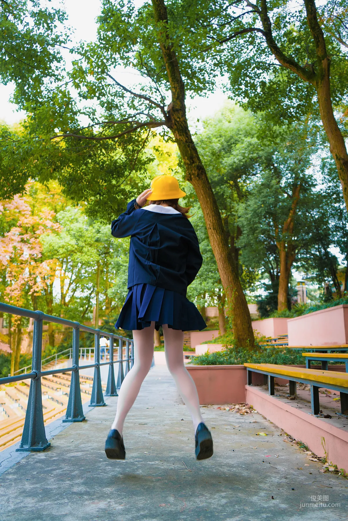 面餅仙兒 《幼稚園》 [福利COSPLAY] 寫真集 25