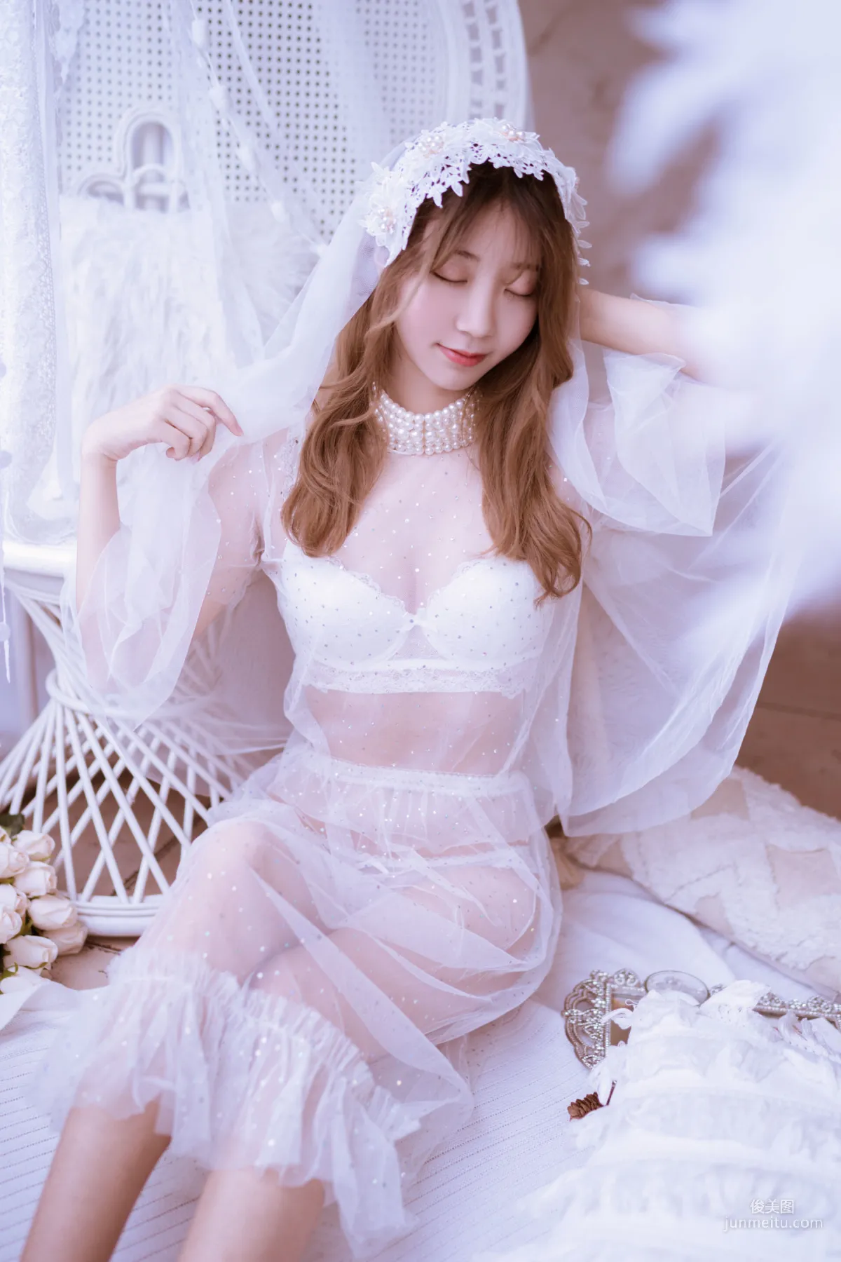 COSER黑川《年上彼女 婚紗+毛衣》 [COSPLAY少女] 寫真集 12