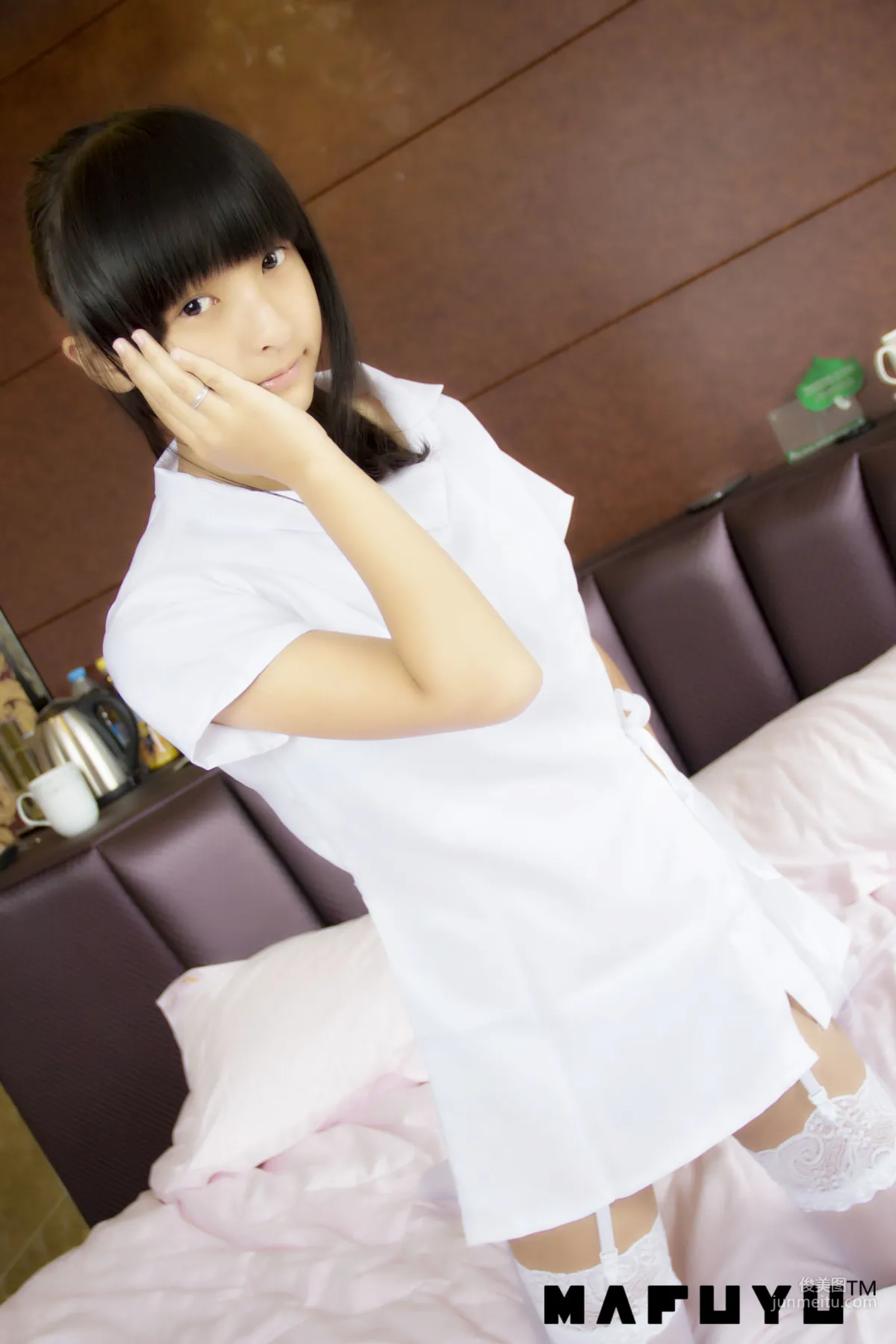 神楽坂真冬《護士系列套圖》 [蘿莉COSPLAY] 寫真集 1