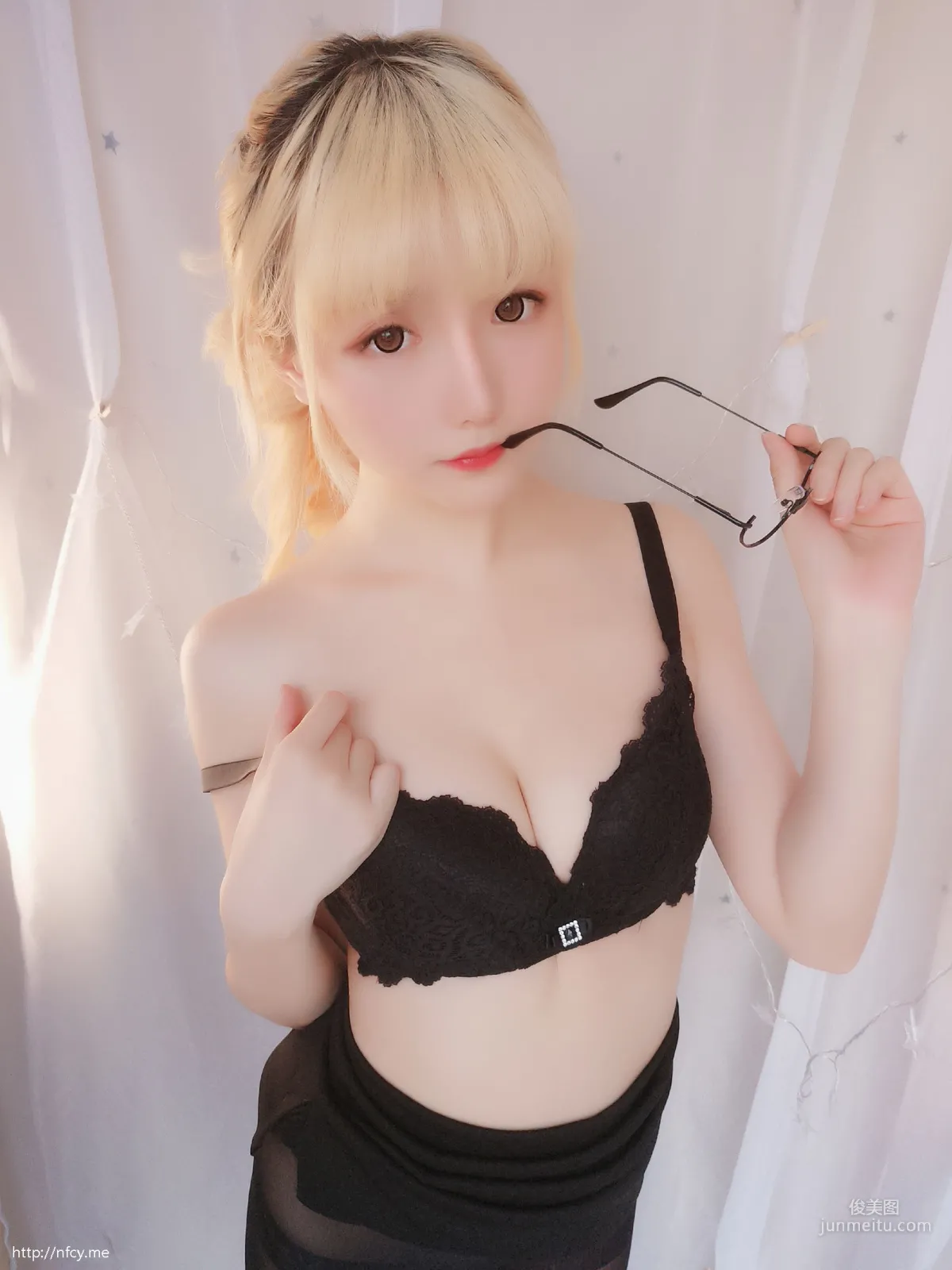星之遲遲 《今晚加班包》 [福利COSPLAY] 寫真集 51